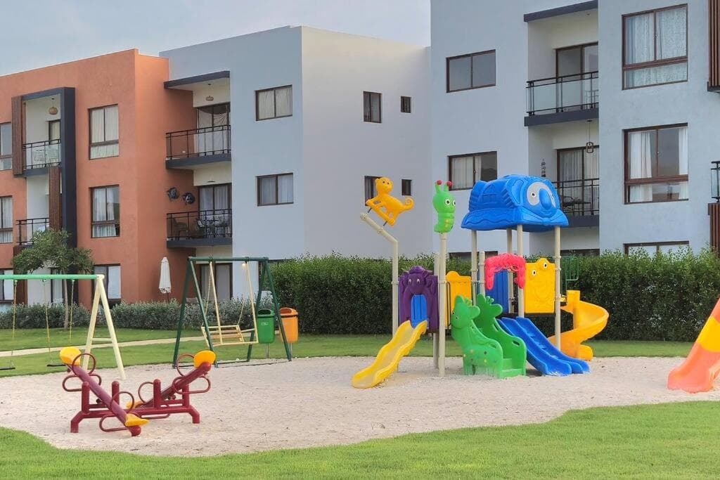 Moderno, Luminoso, Piscina, Playa cerca — 22