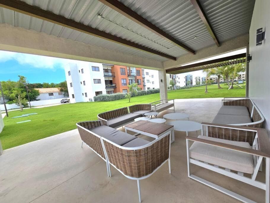 Moderno, Luminoso, Piscina, Playa cerca — 26