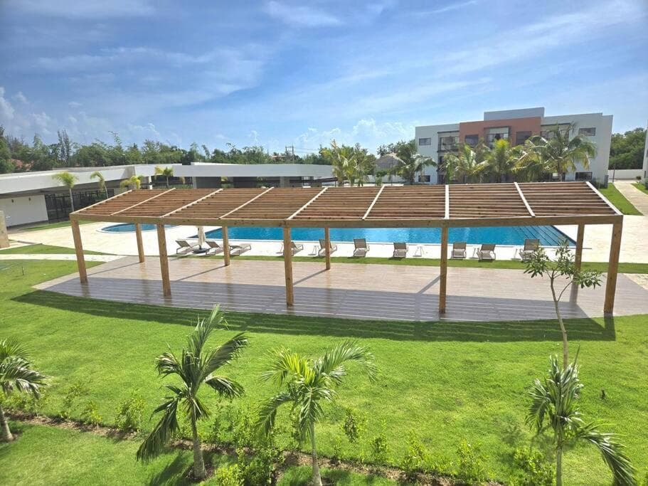 Moderno, Luminoso, Piscina, Playa cerca — 27