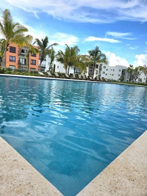 Moderno, Luminoso, Piscina, Playa cerca — 18