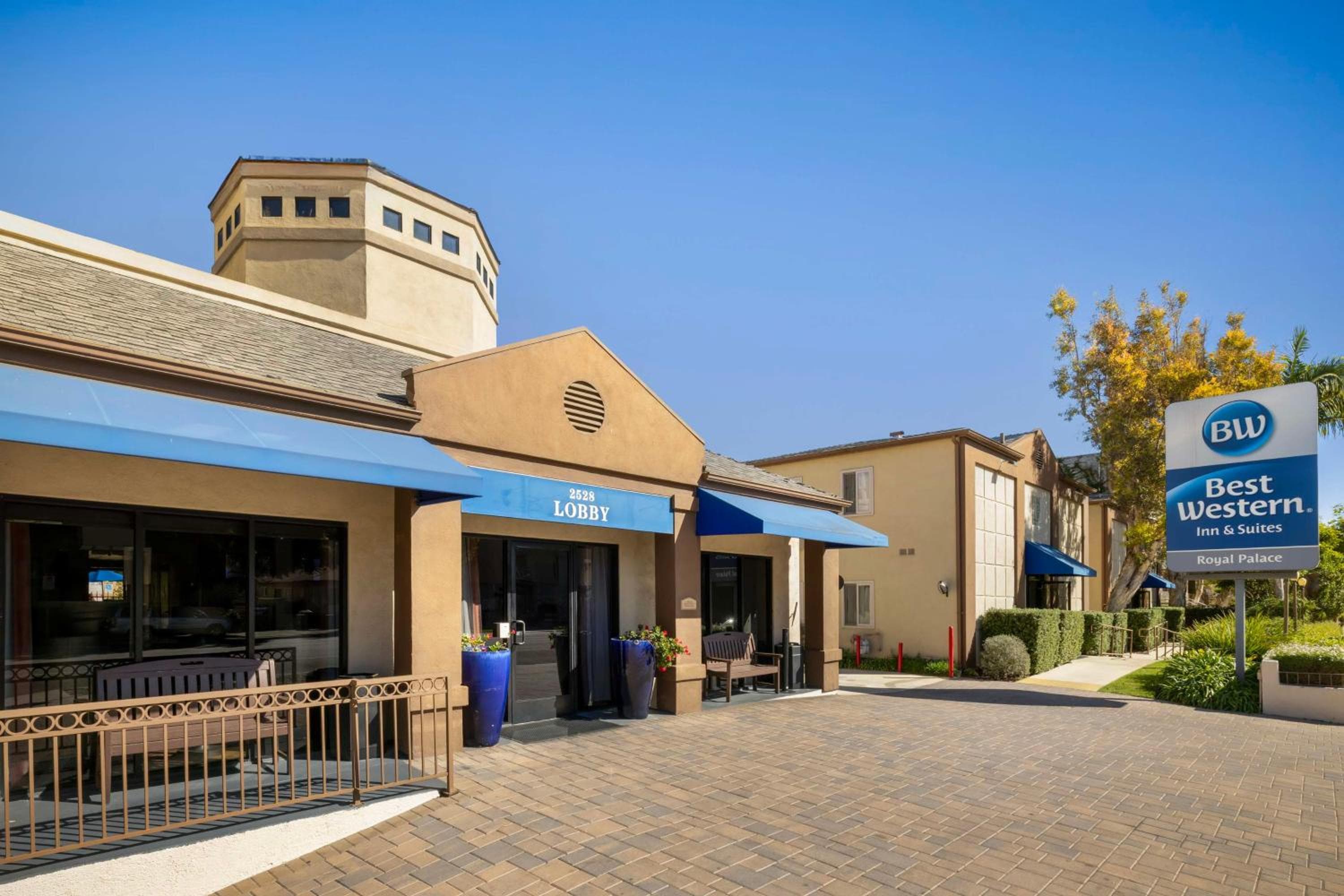Best Western Royal Palace Inn & Suites — 27