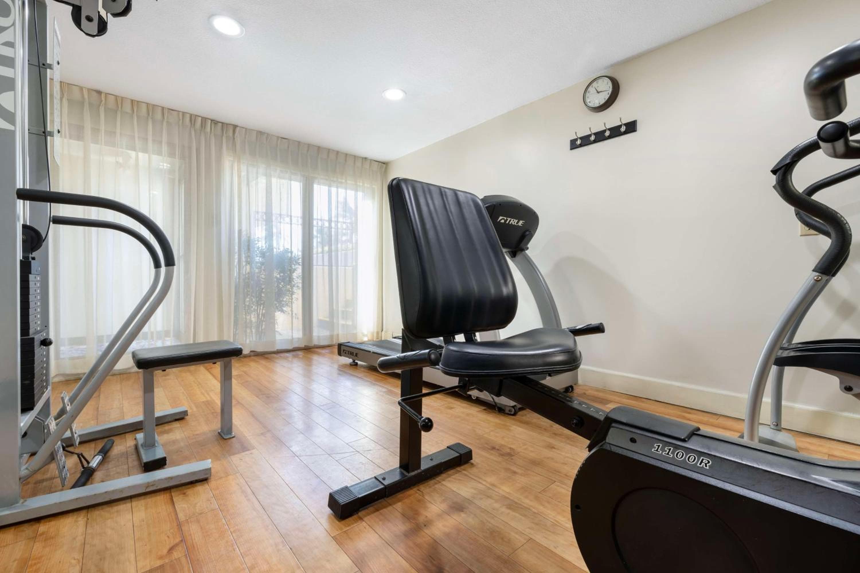 Best Western Royal Palace Inn & Suites — 22