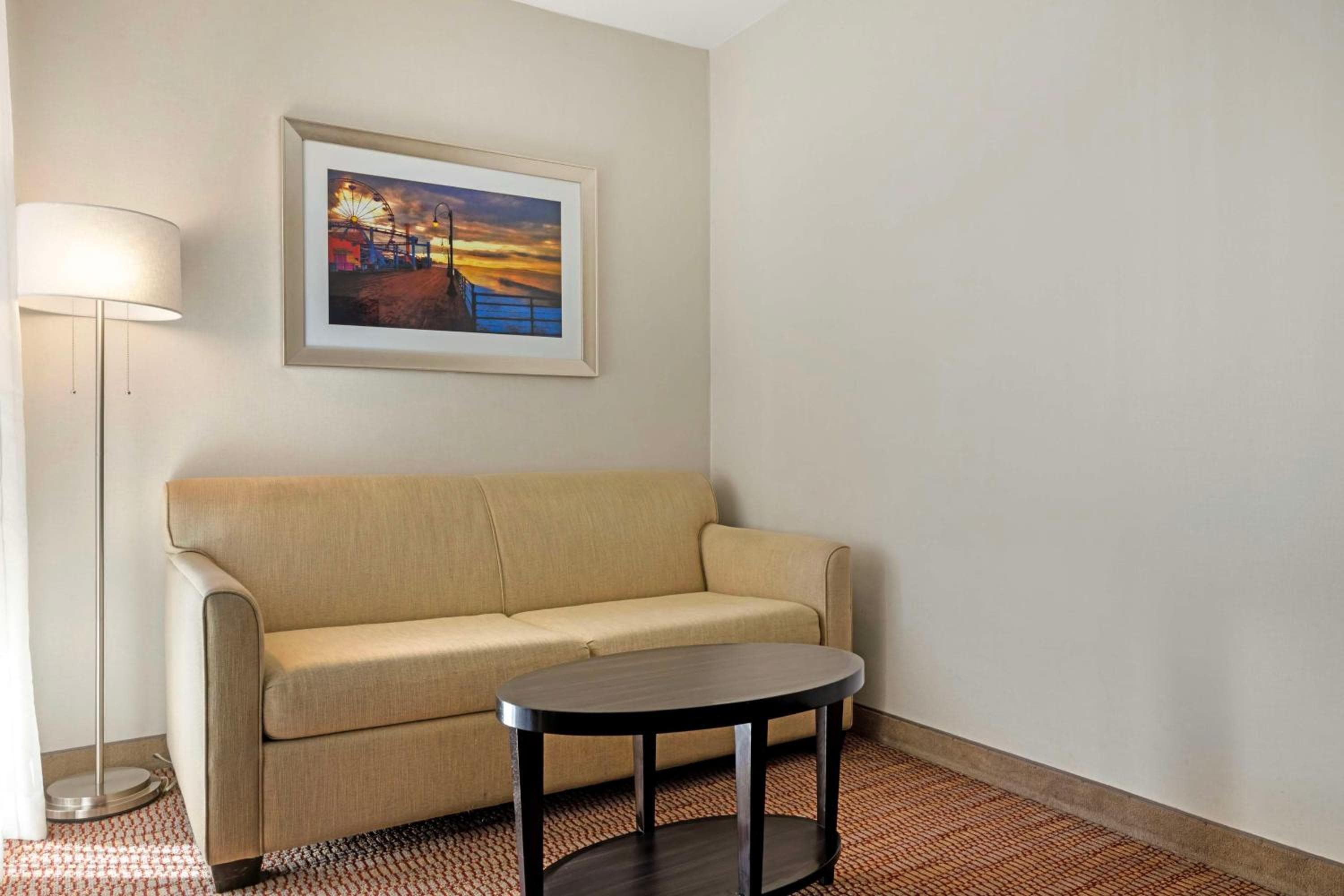 Best Western Royal Palace Inn & Suites — 9