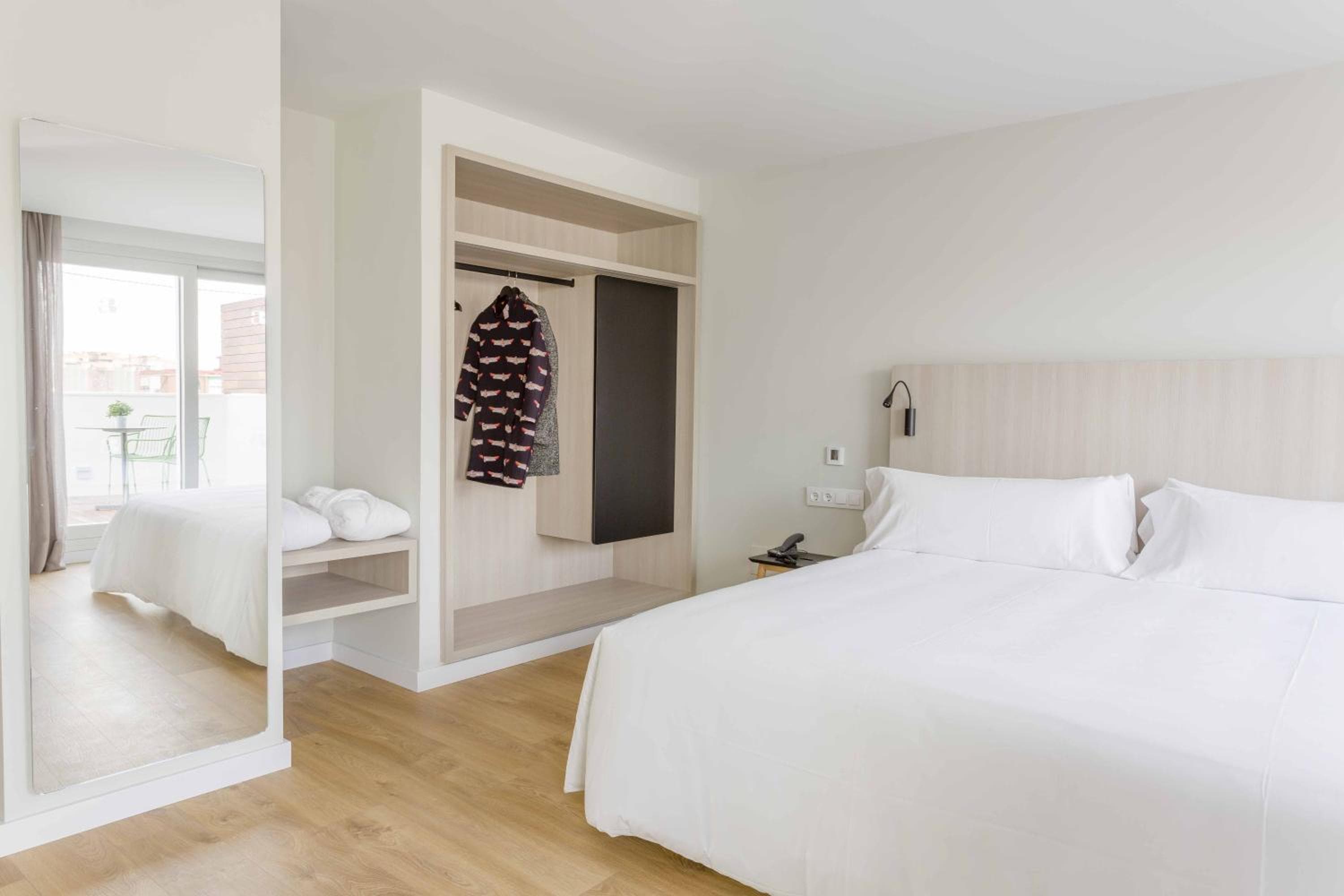 ARTIEM Madrid — 8