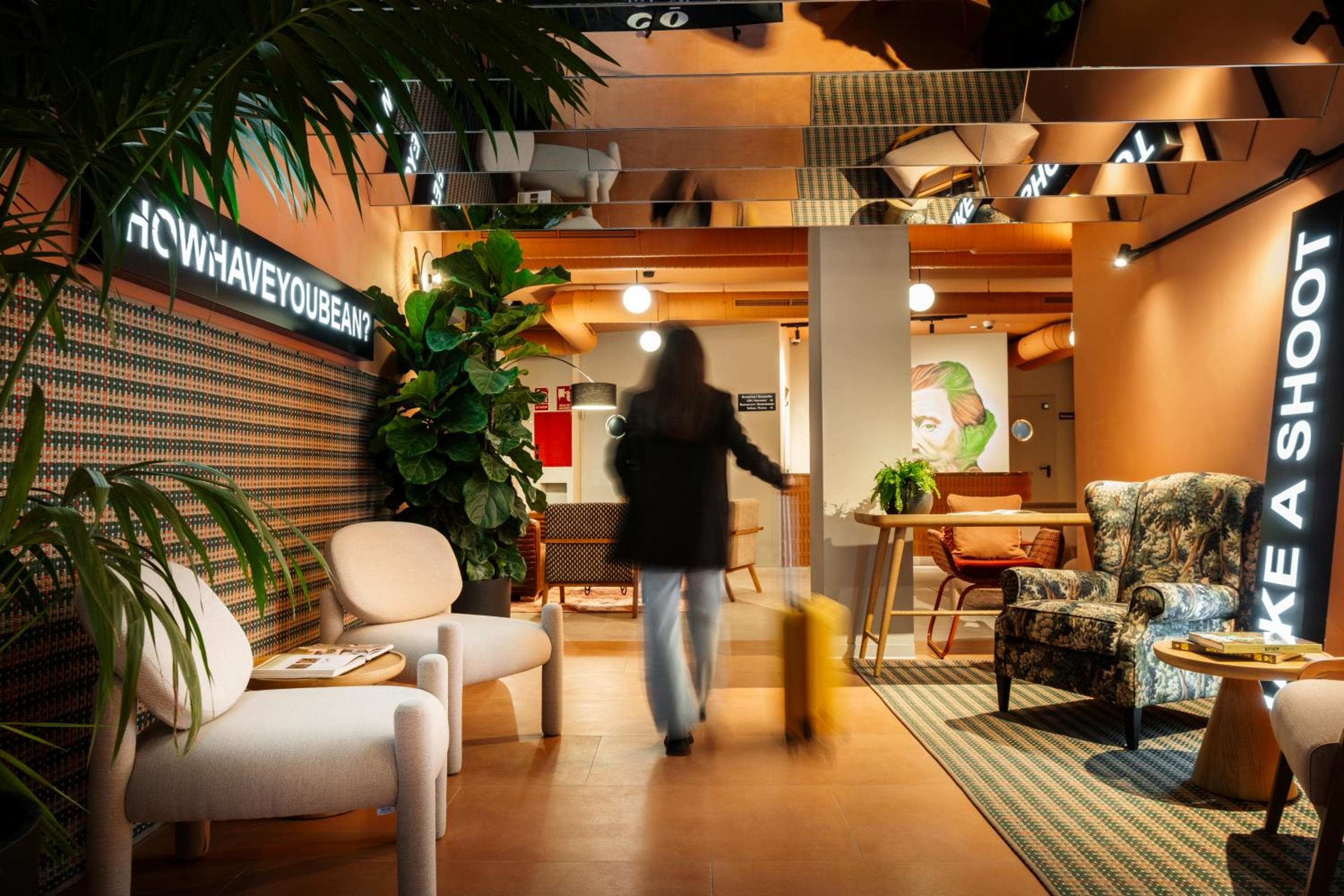 Coeo Hostel Hernan Ruiz — 7