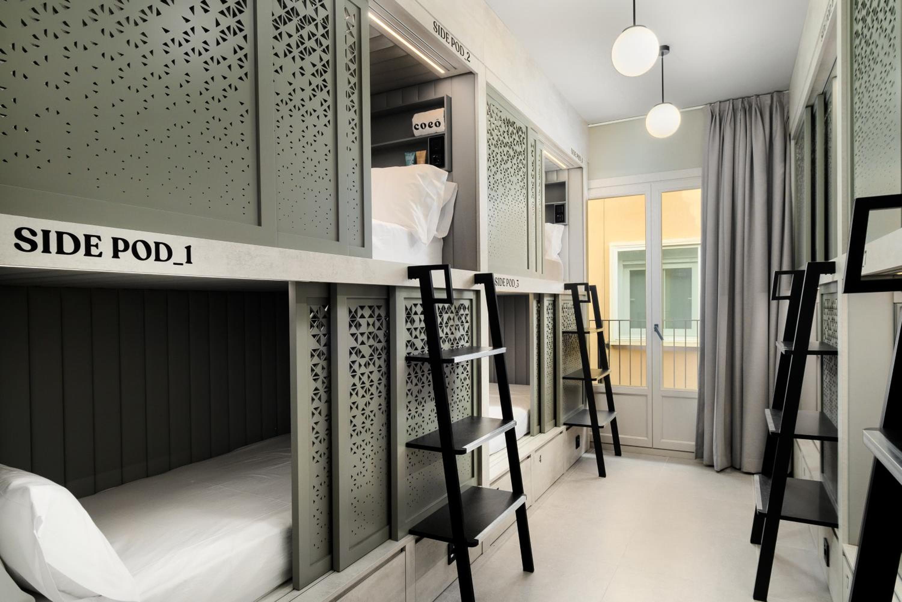 Coeo Hostel Hernan Ruiz — 8