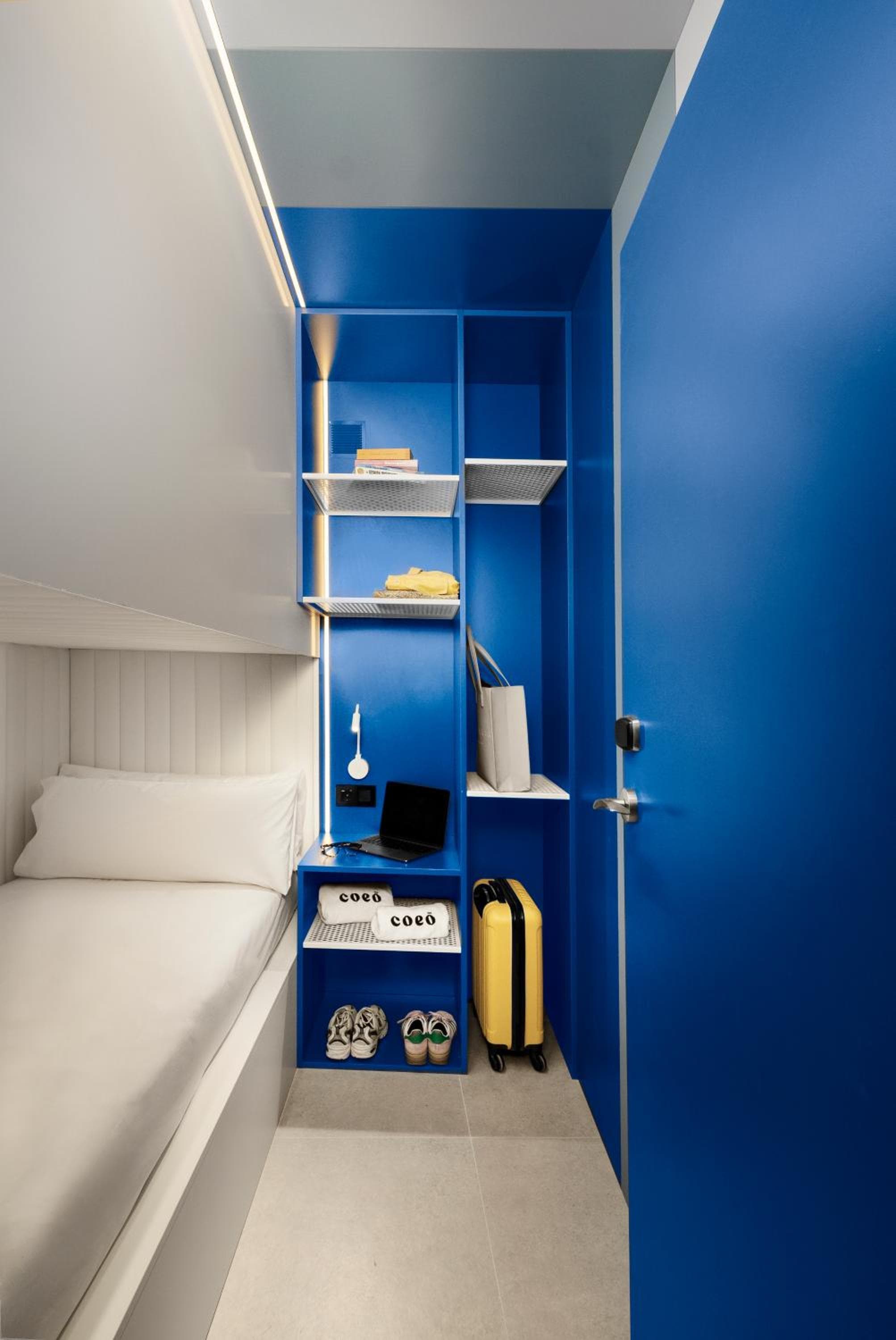 Coeo Hostel Hernan Ruiz — 18