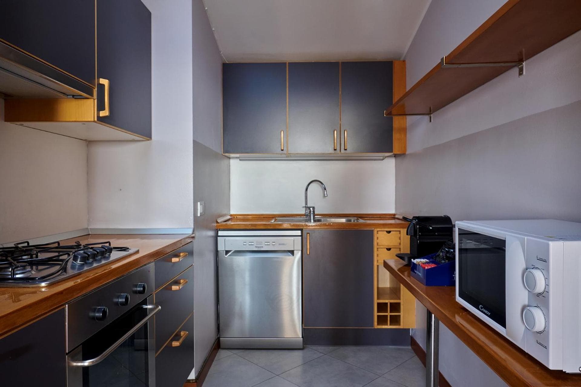 Milan Retreats — 23