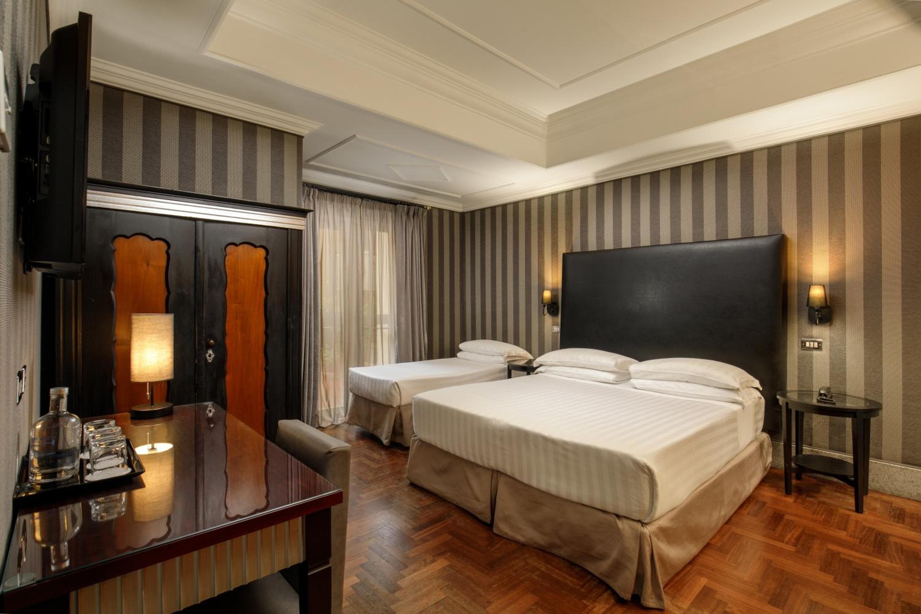 Hotel Royal Court — 8
