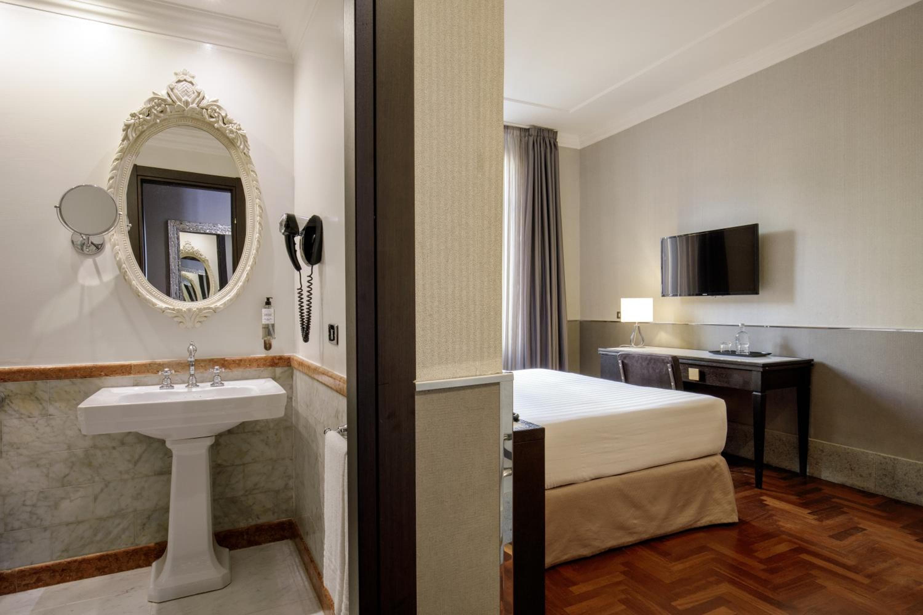 Hotel Royal Court — 27
