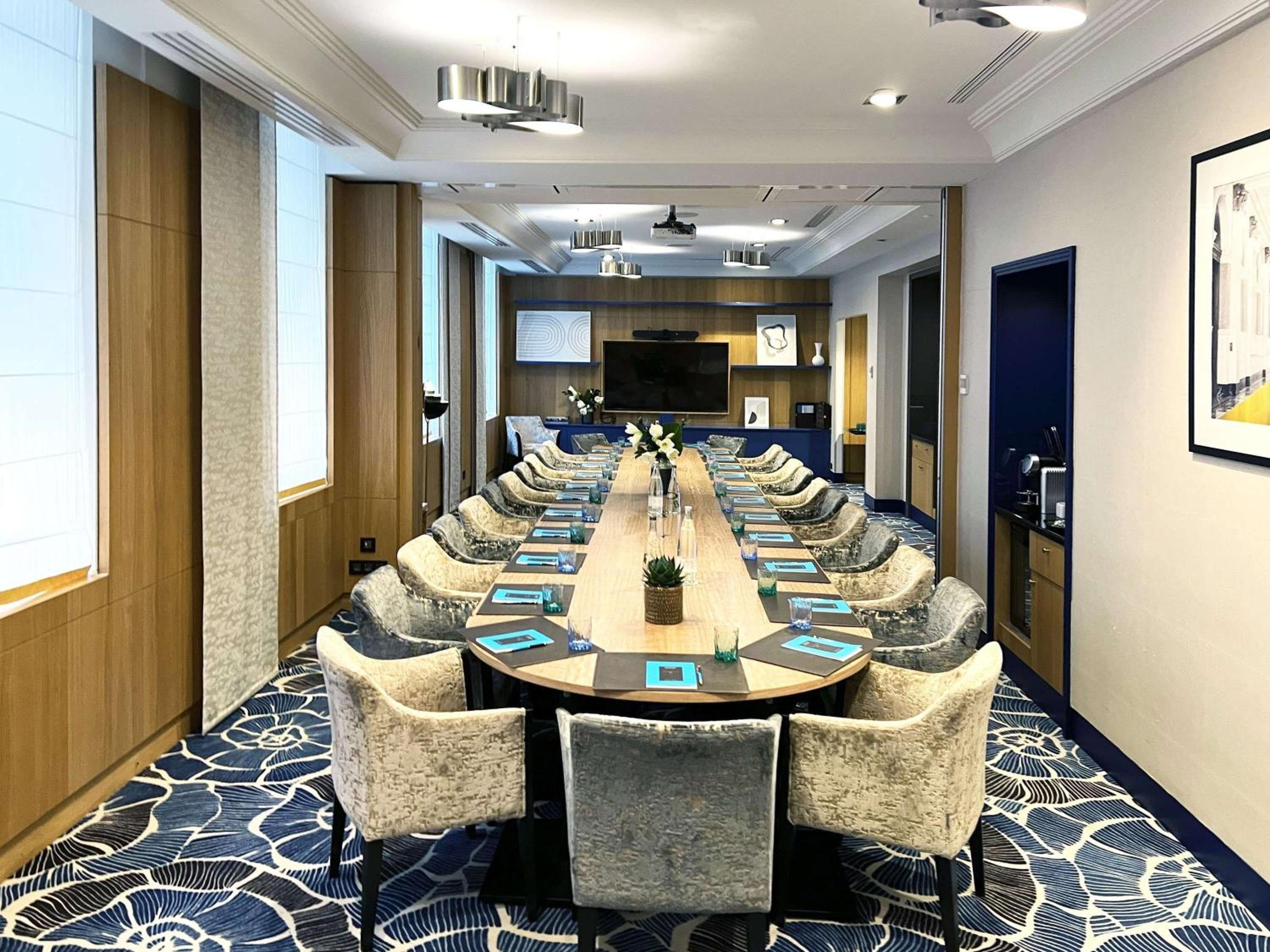 Sofitel Paris Le Faubourg — 17