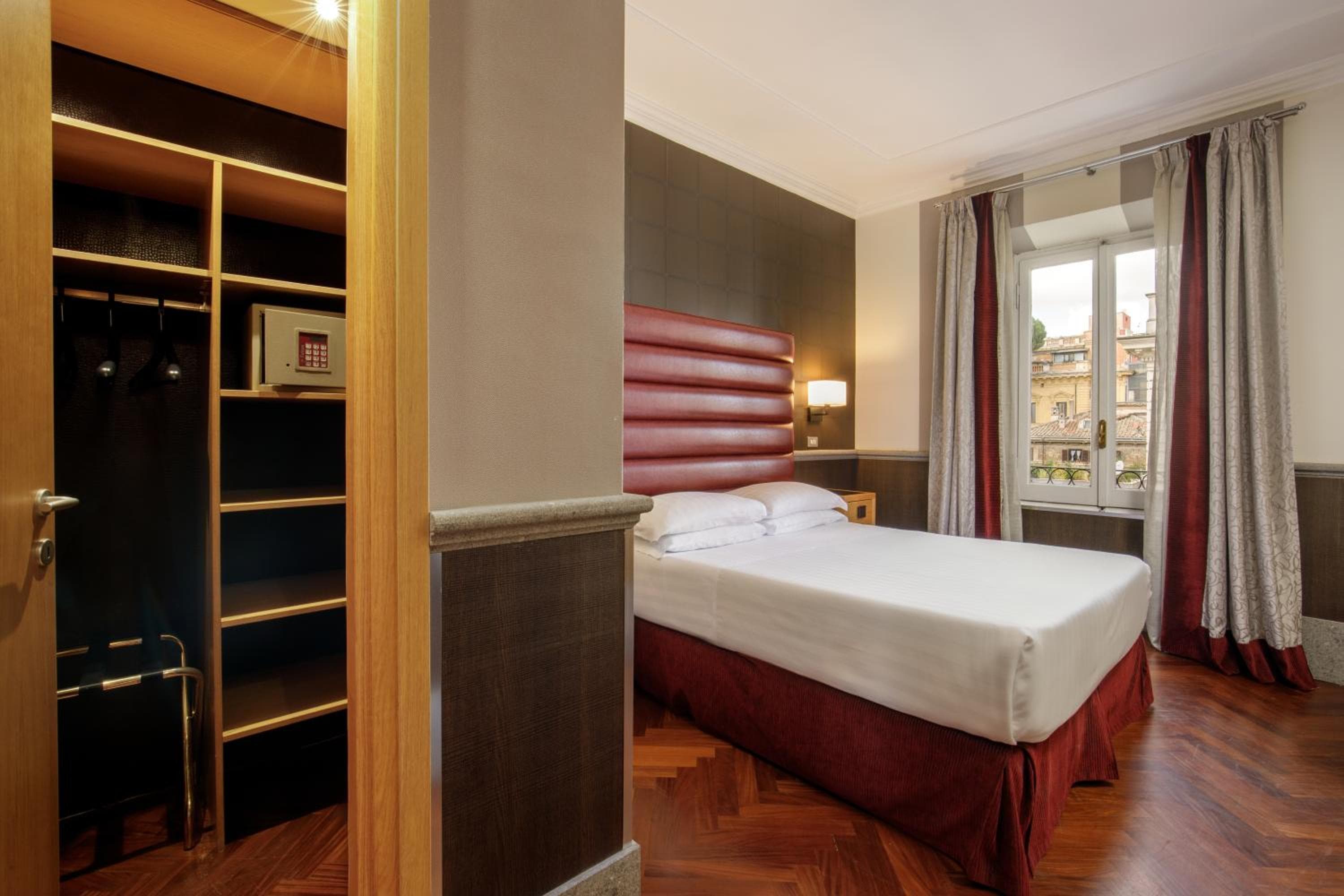 Hotel Royal Court — 16