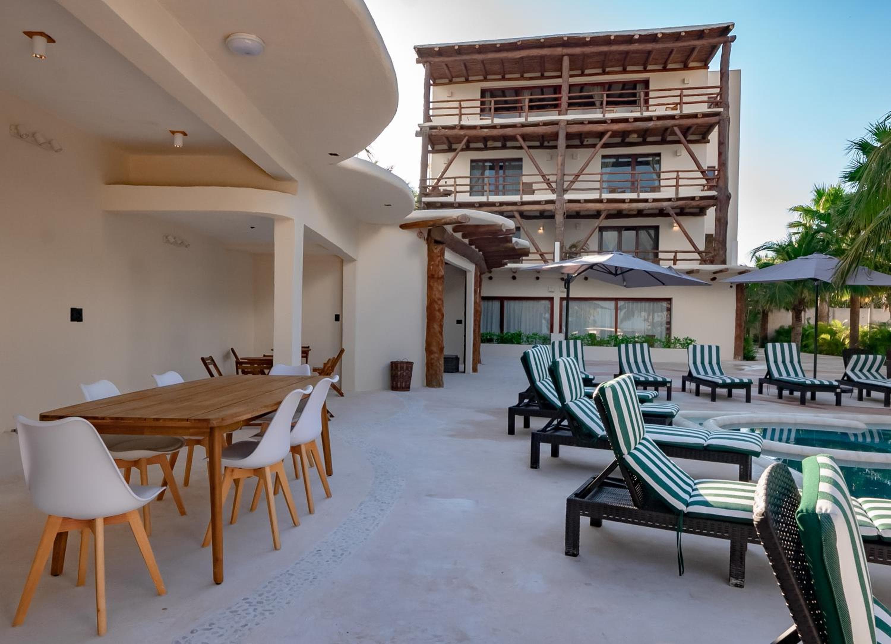 Beachfront Hotel Boutique DK — 16