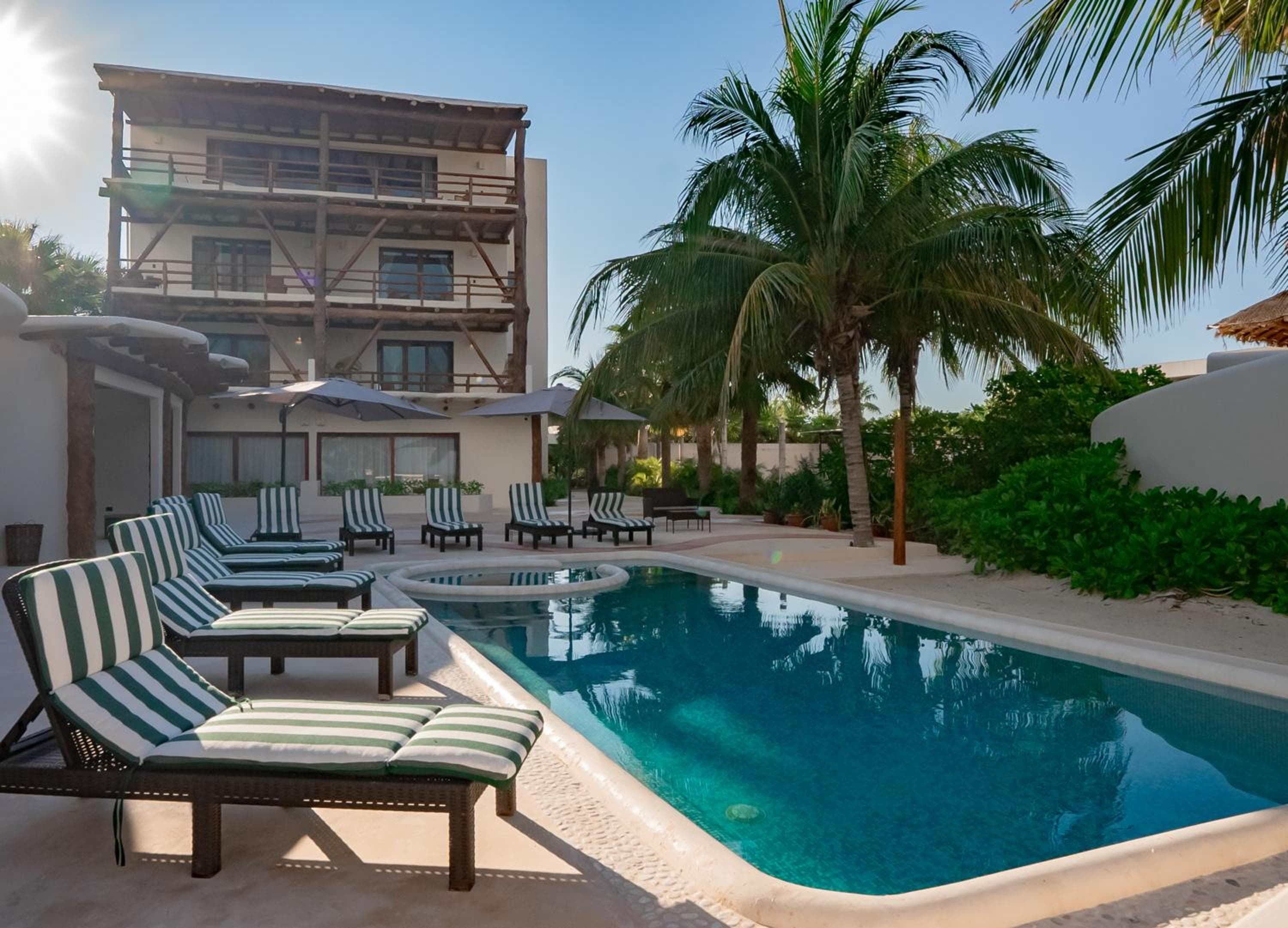Beachfront Hotel Boutique DK — 20