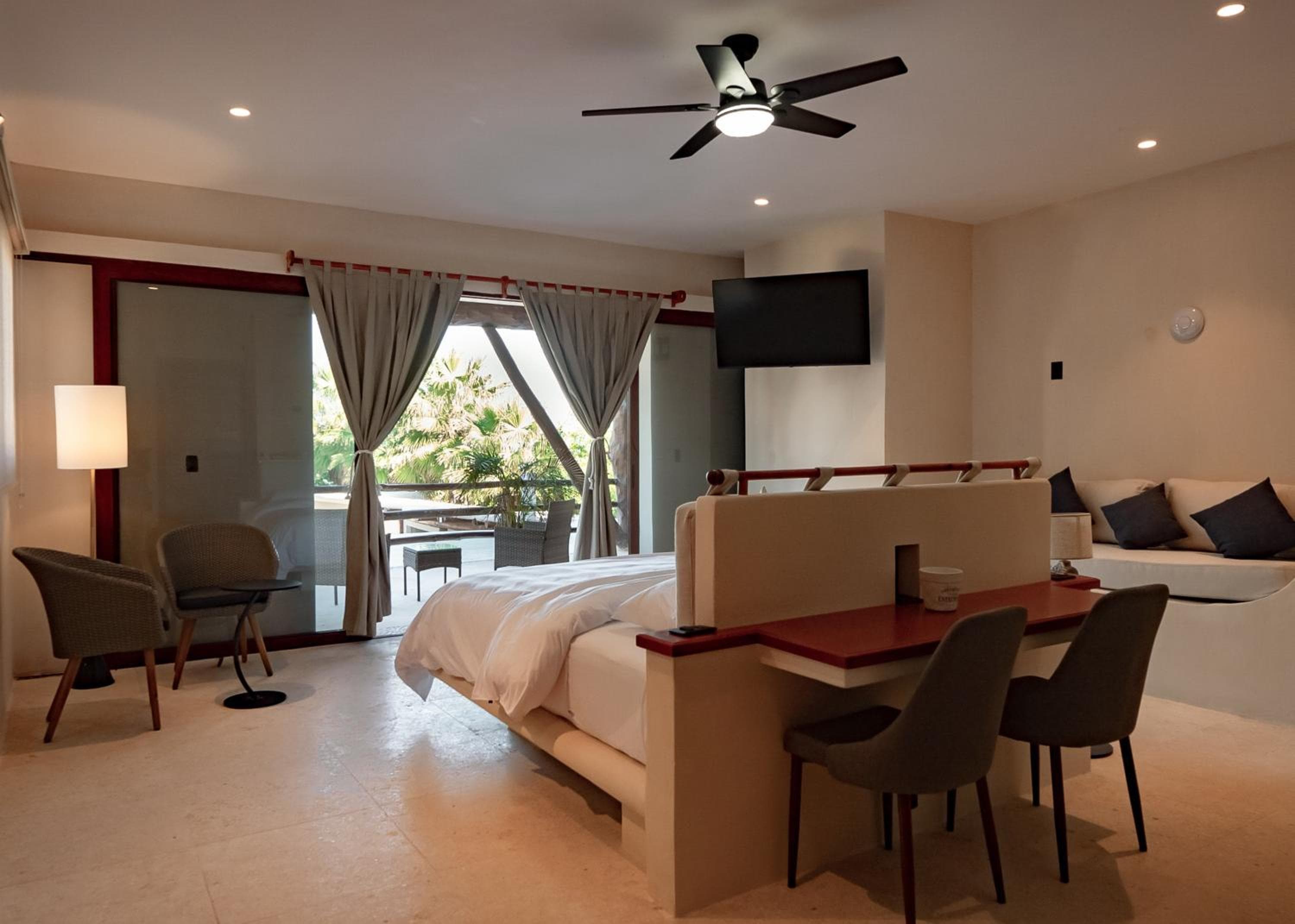 Beachfront Hotel Boutique DK — 17