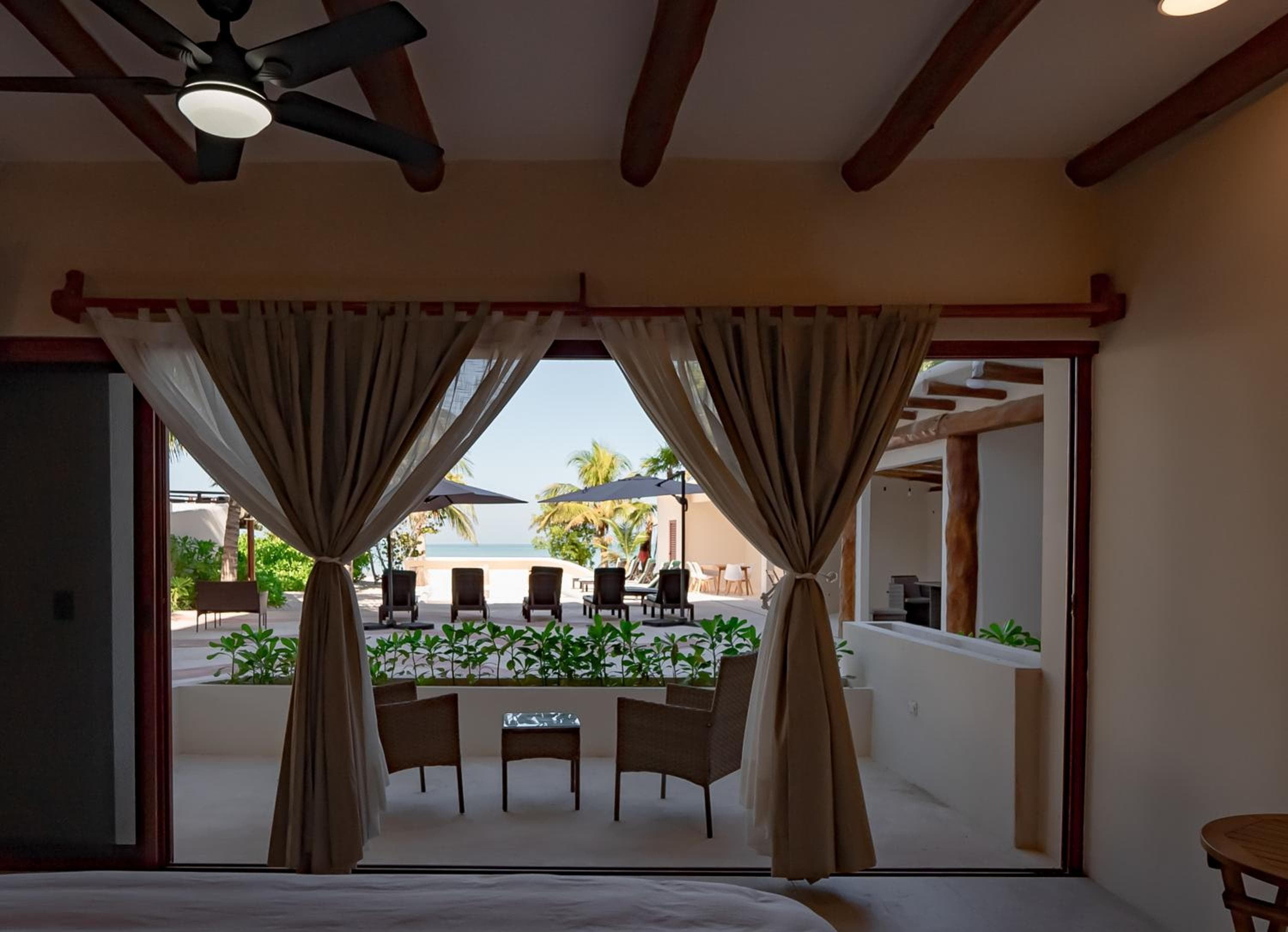 Beachfront Hotel Boutique DK — 19