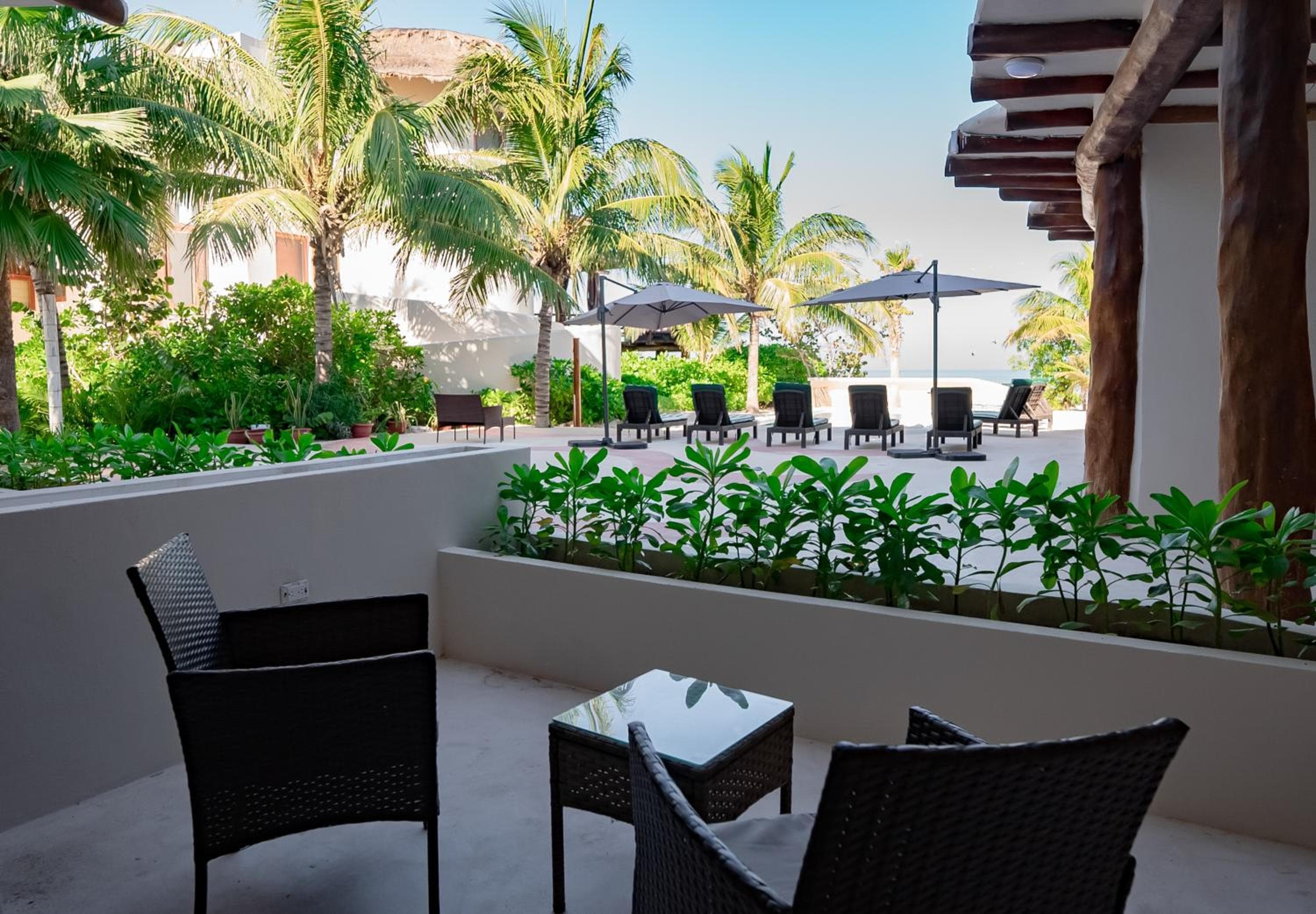 Beachfront Hotel Boutique DK — 21