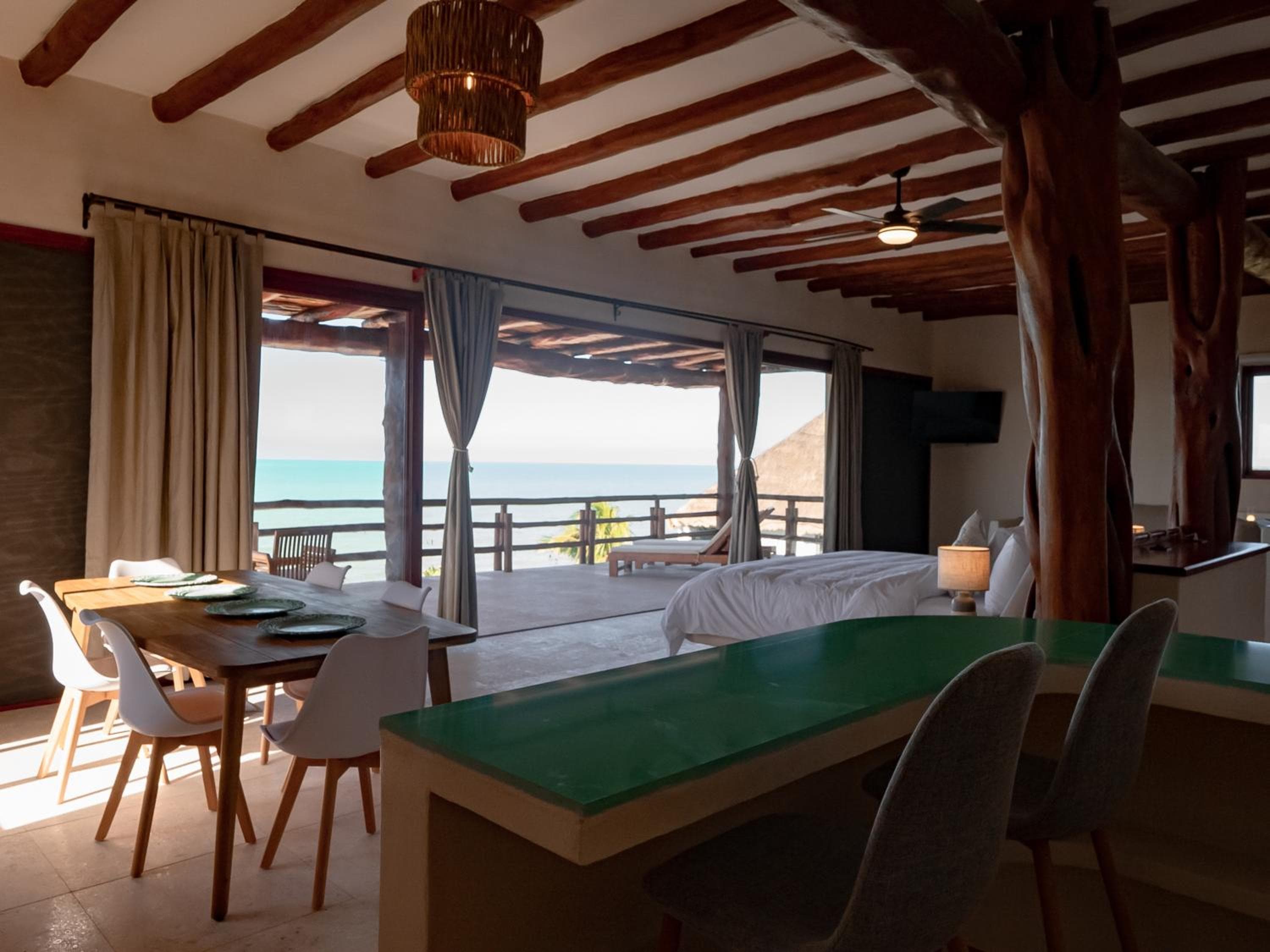 Beachfront Hotel Boutique DK — 22