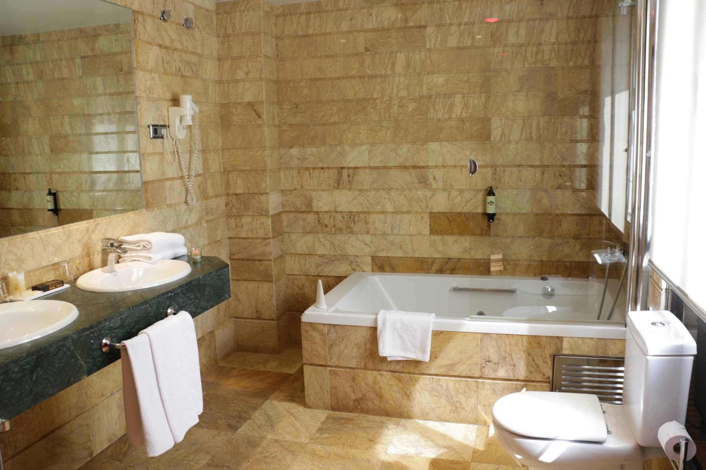 ITC Barcelona By Soho Boutique — 14