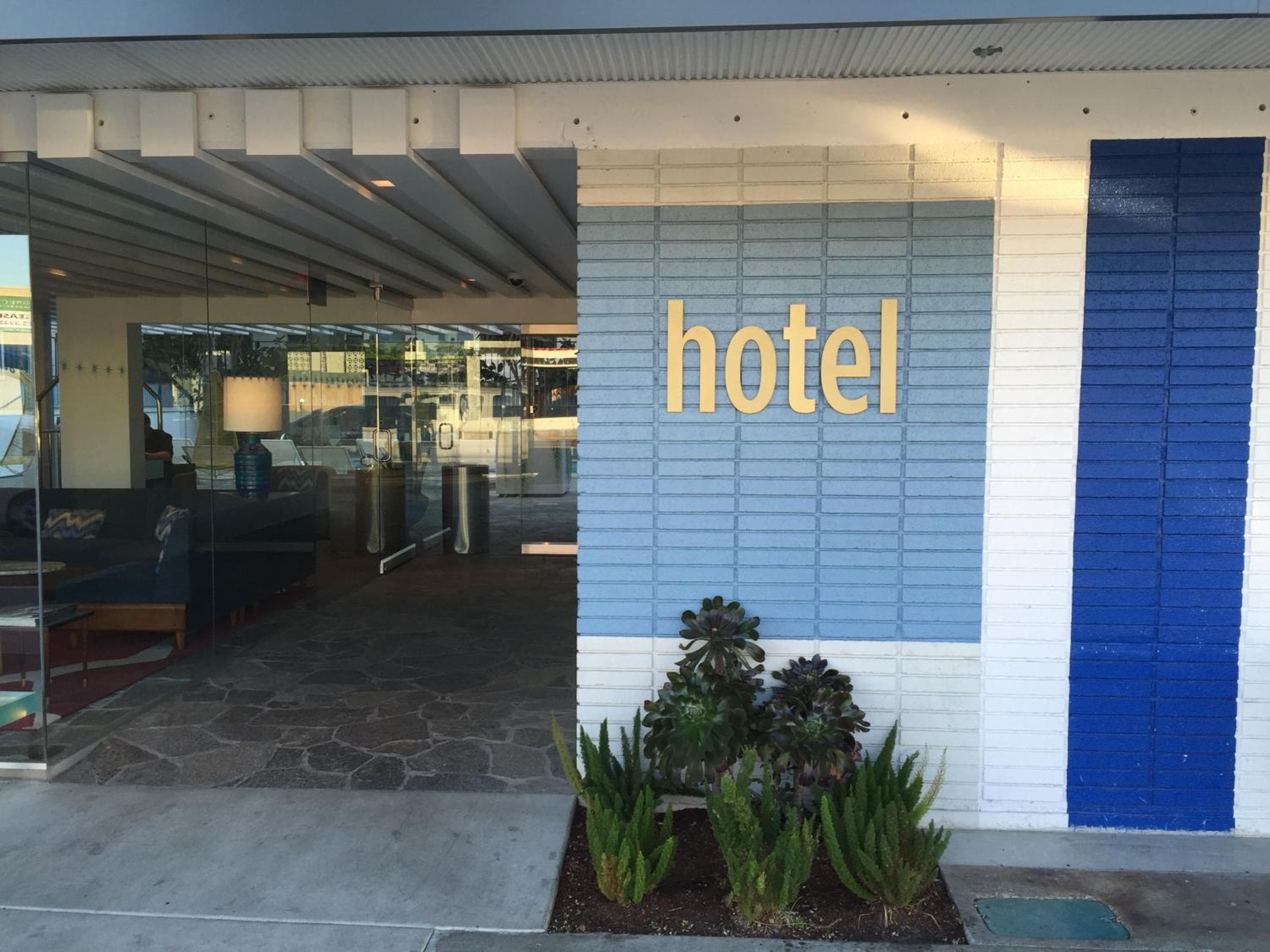 The Beverly Laurel Hotel at West Hollywood — 2