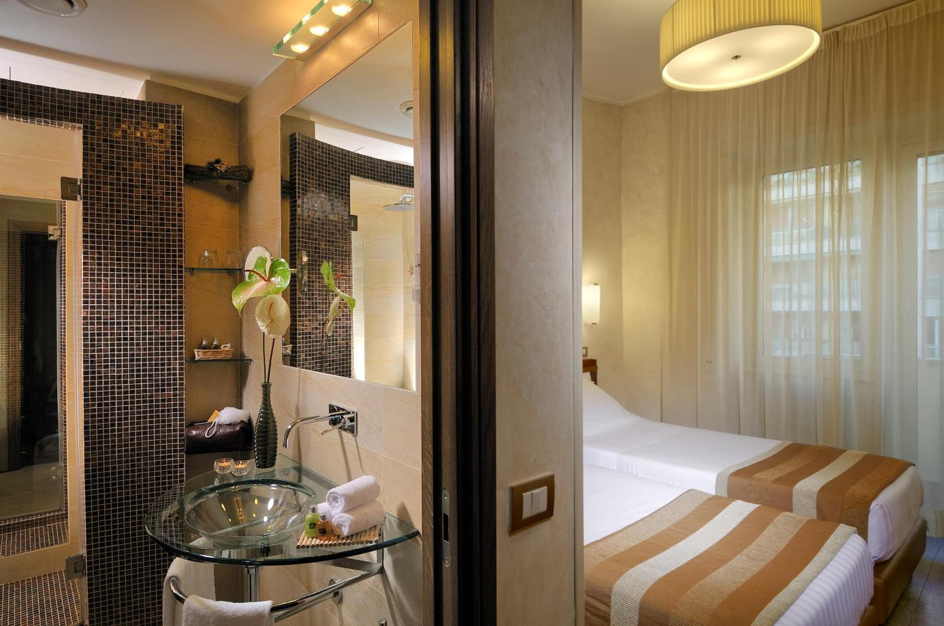 Best Western Hotel Piccadilly — 16