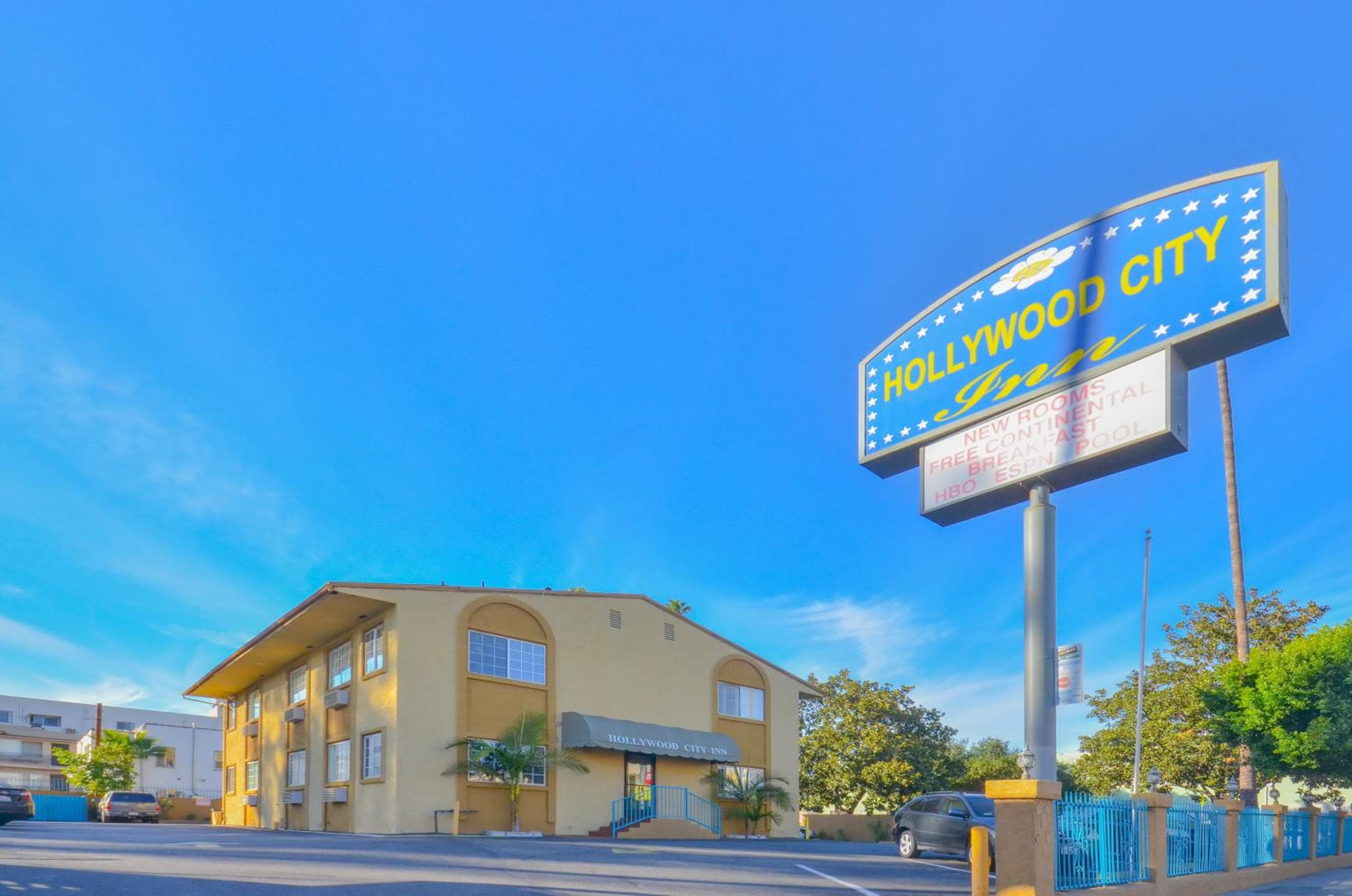 Hollywood City Inn — 22