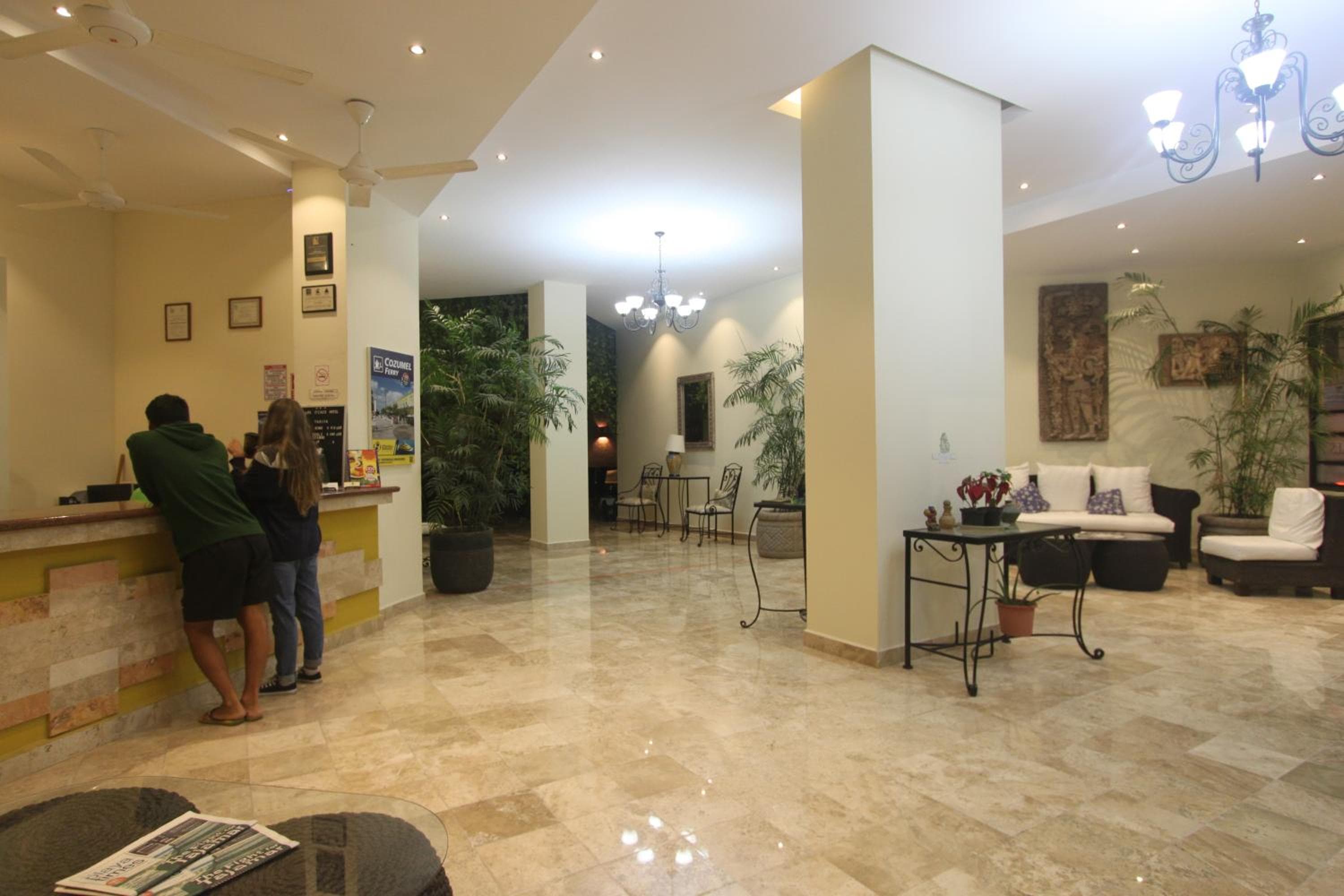 Hotel Los Itzaes vicino alla 5 av — 30
