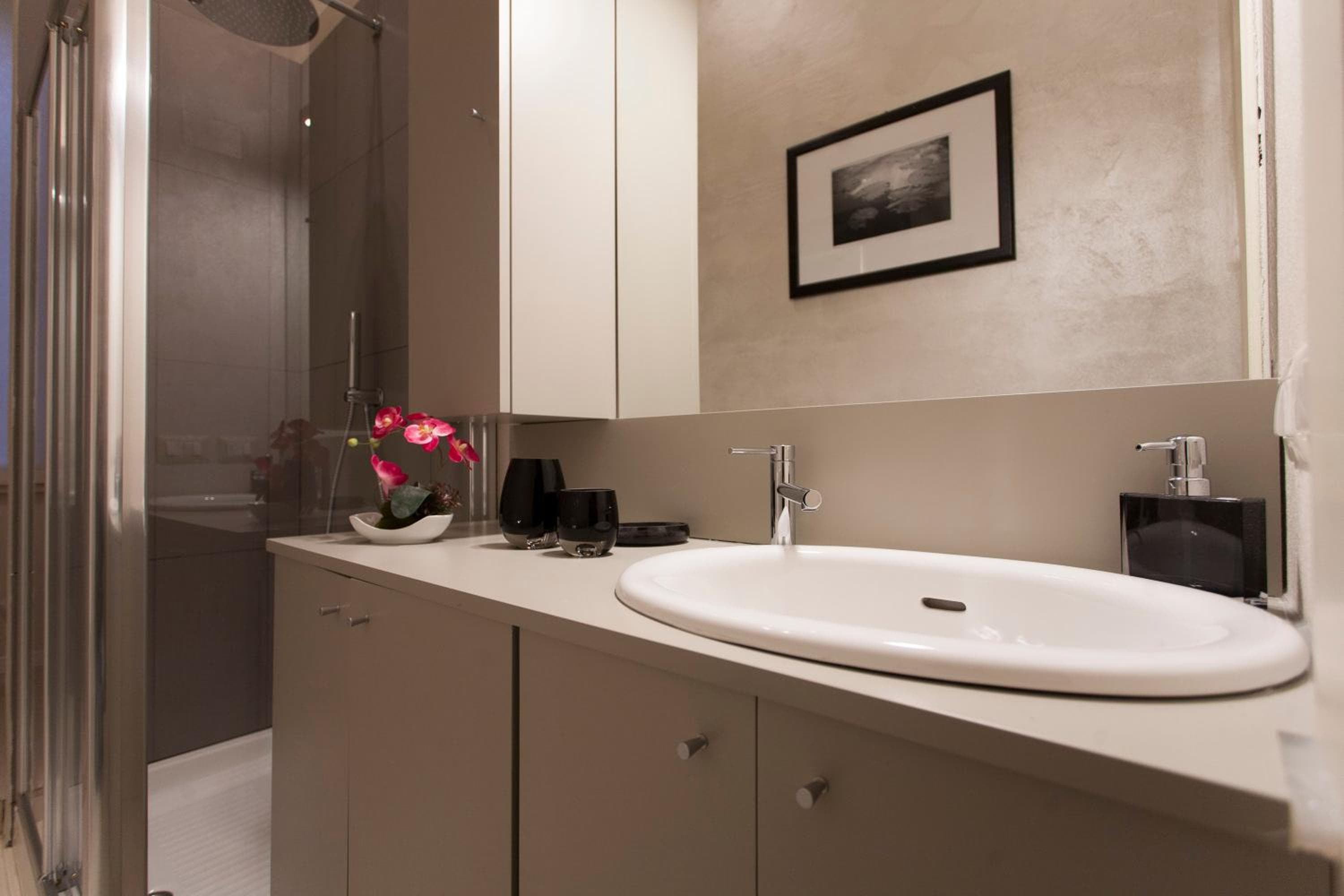 Milan Royal Suites - Centro Cadorna — 26