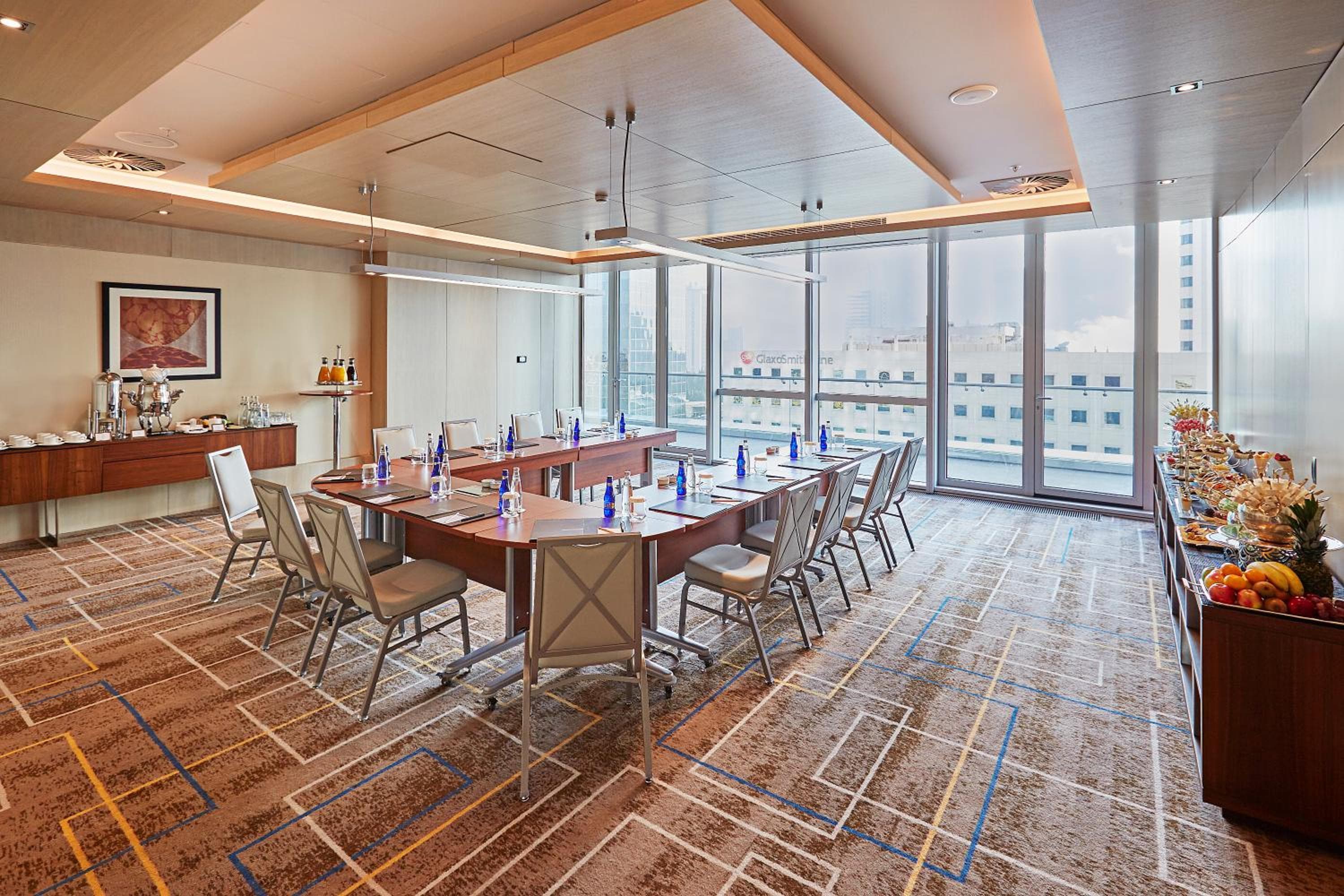 Wyndham Grand Istanbul Levent Hotel & Conference Center — 8