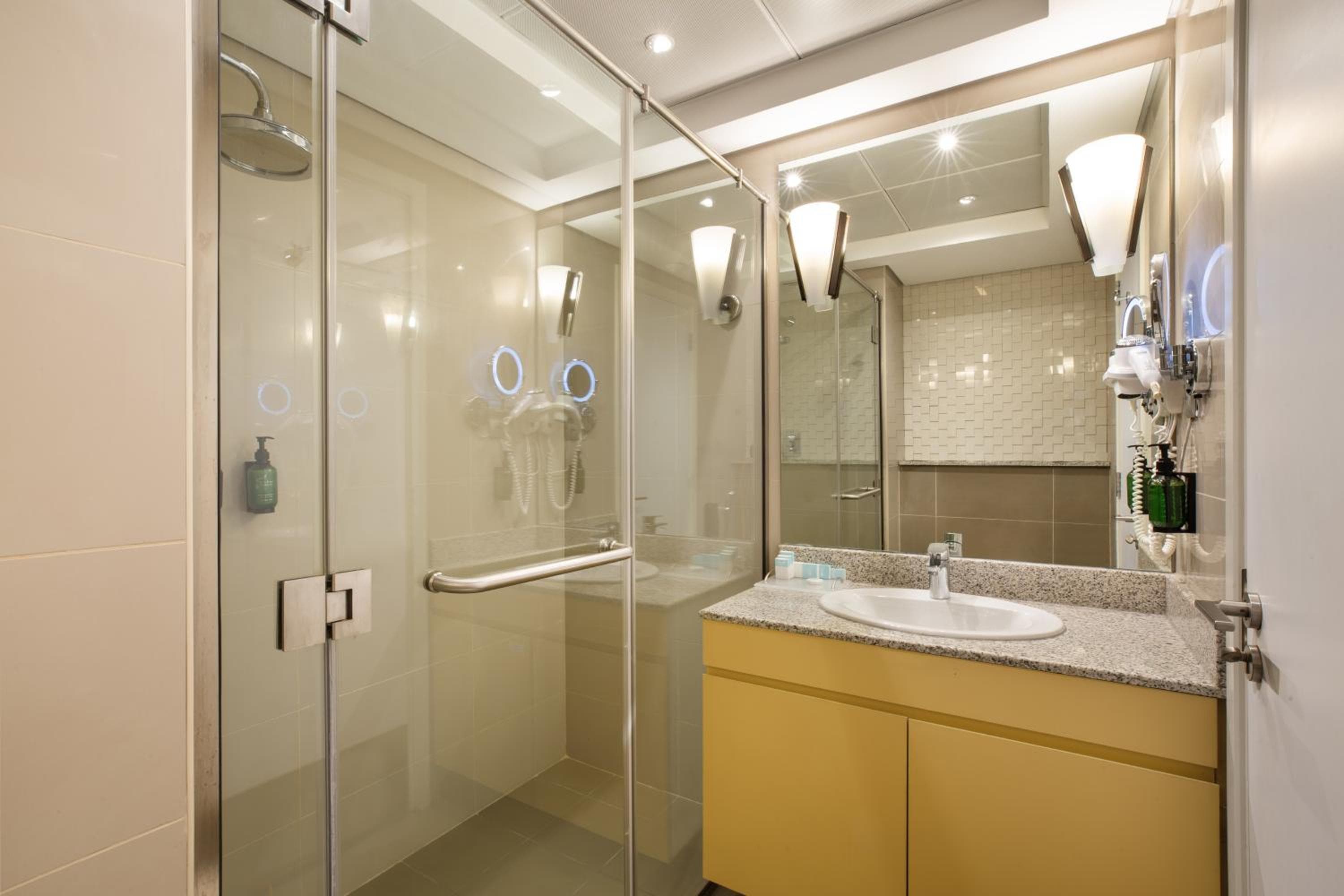 Hotel Royal Continental — 17