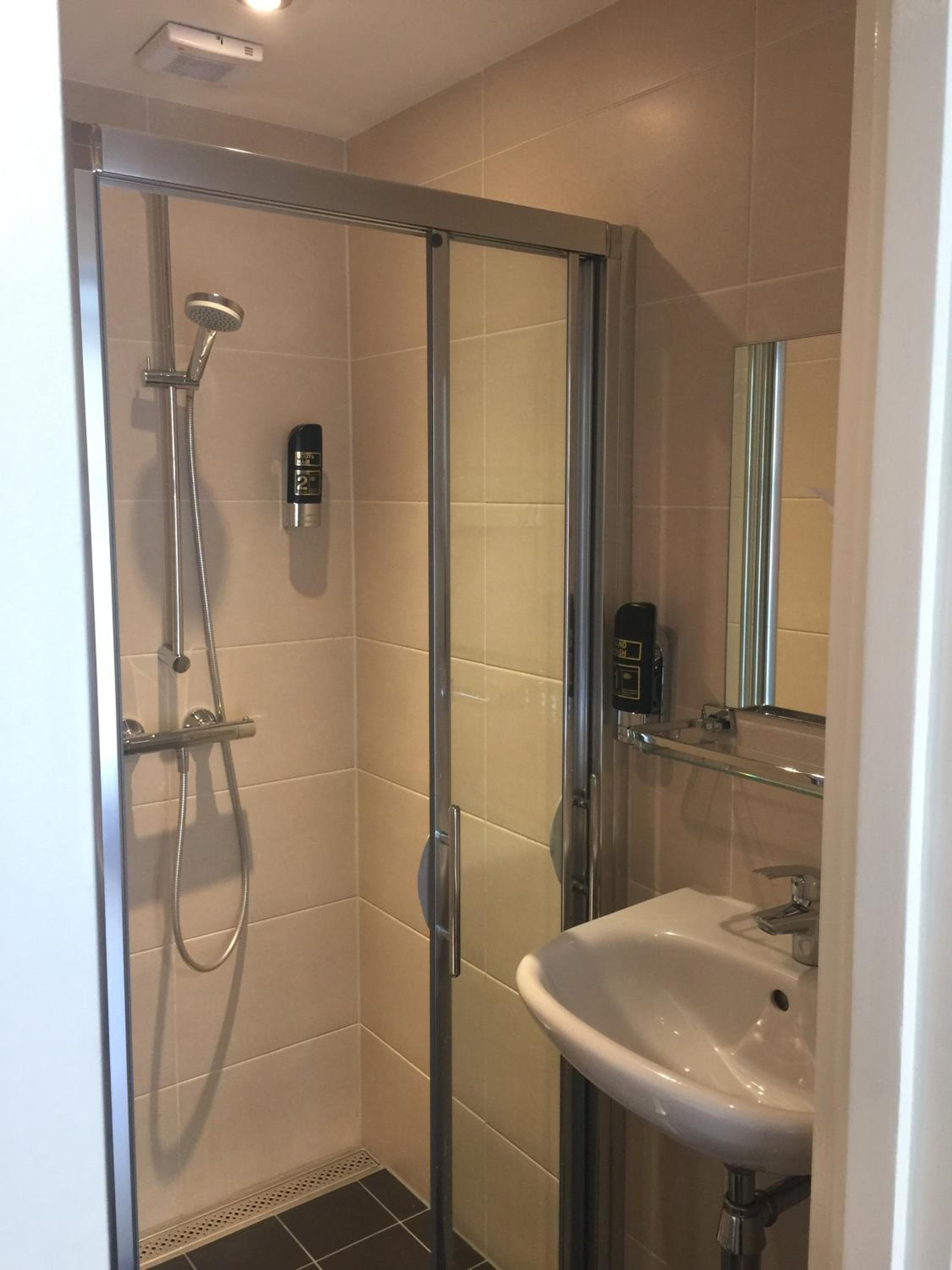 Hotel Damrak Inn — 18