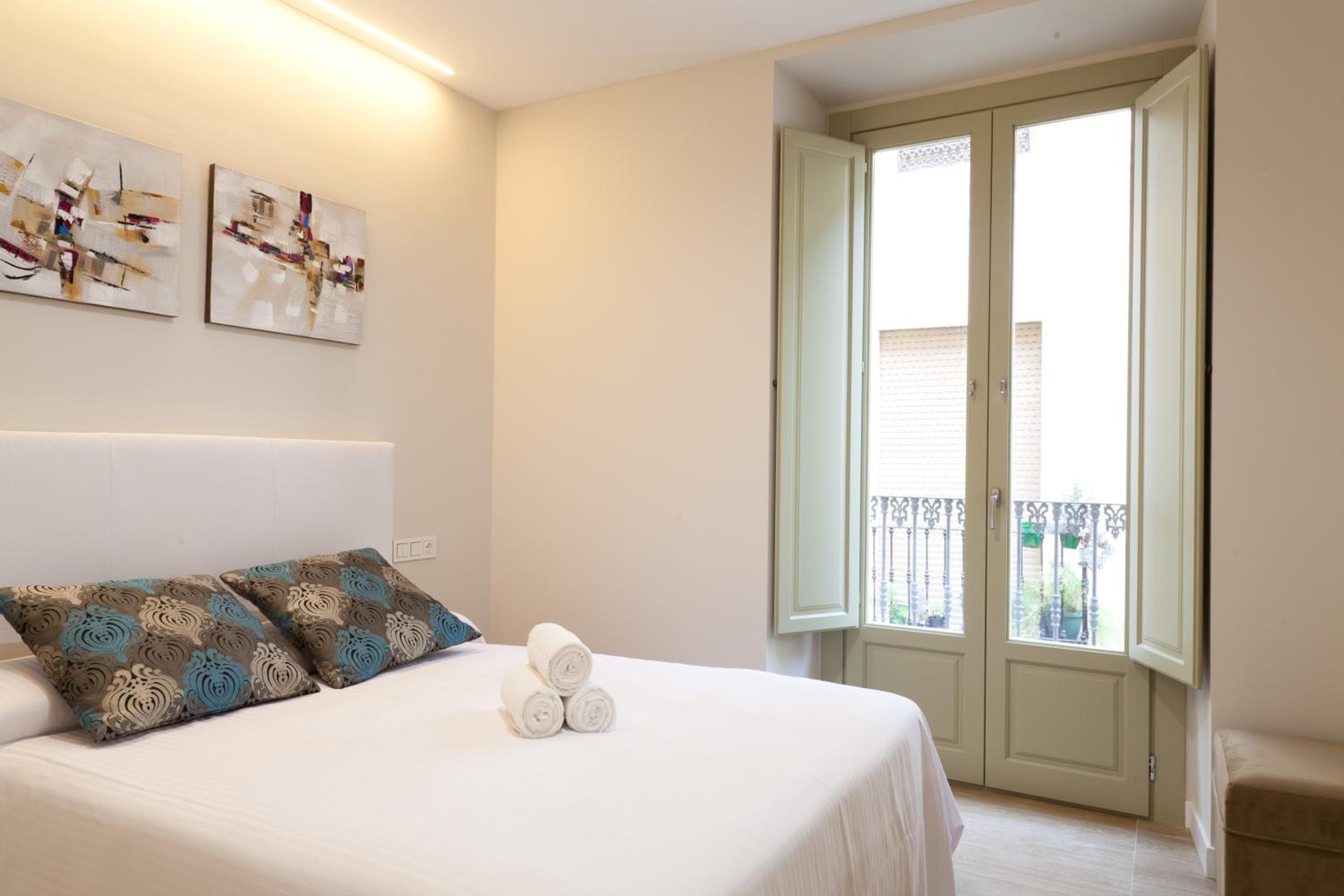 Apartamentos Pinar Málaga Centro - Carretería — 9