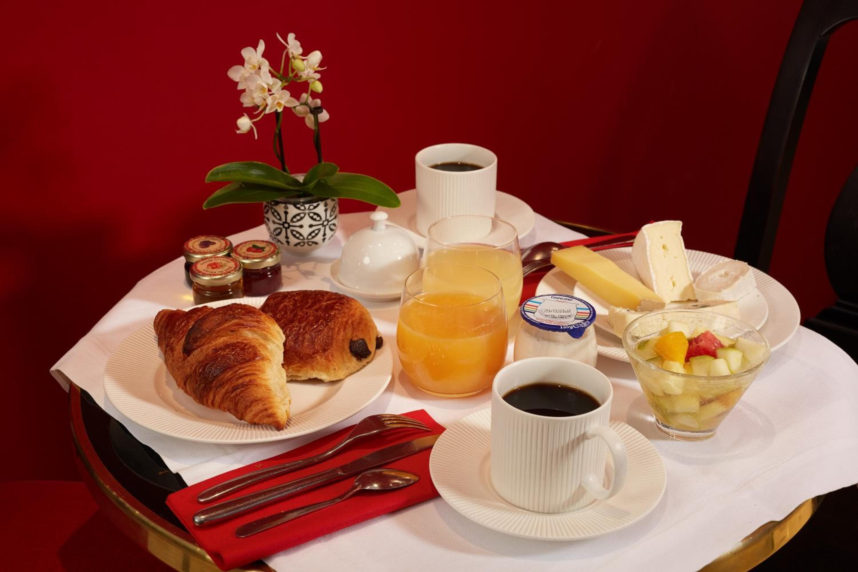 Hôtel Relais Saint Jacques Paris — 20