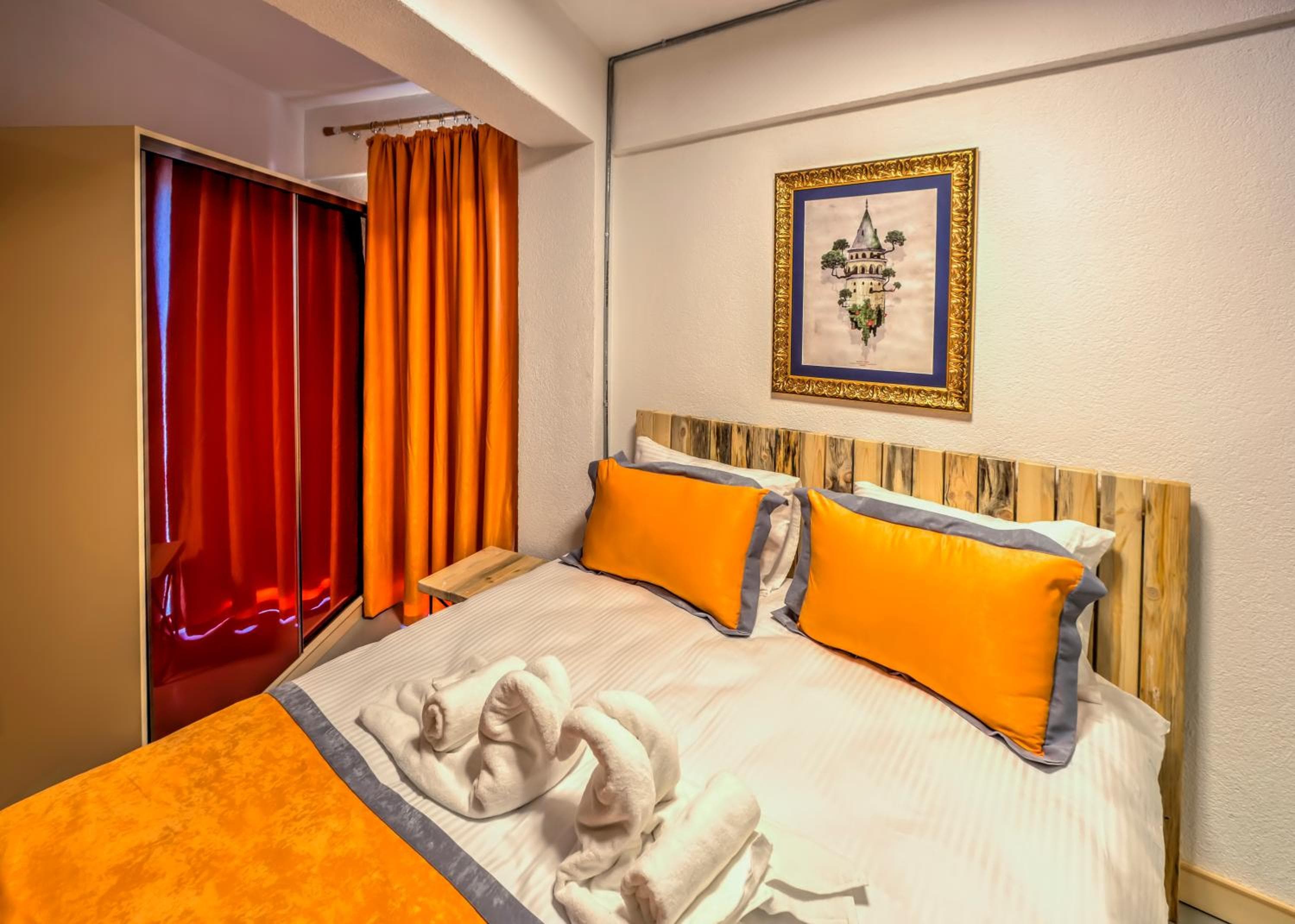 Vavien Hotel — 13