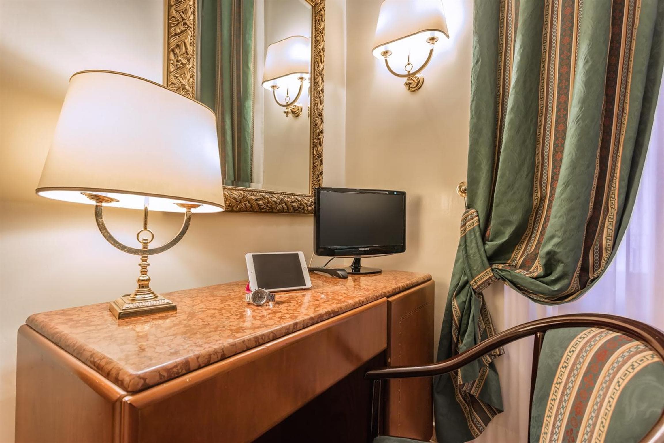Raeli Hotel Regio — 19
