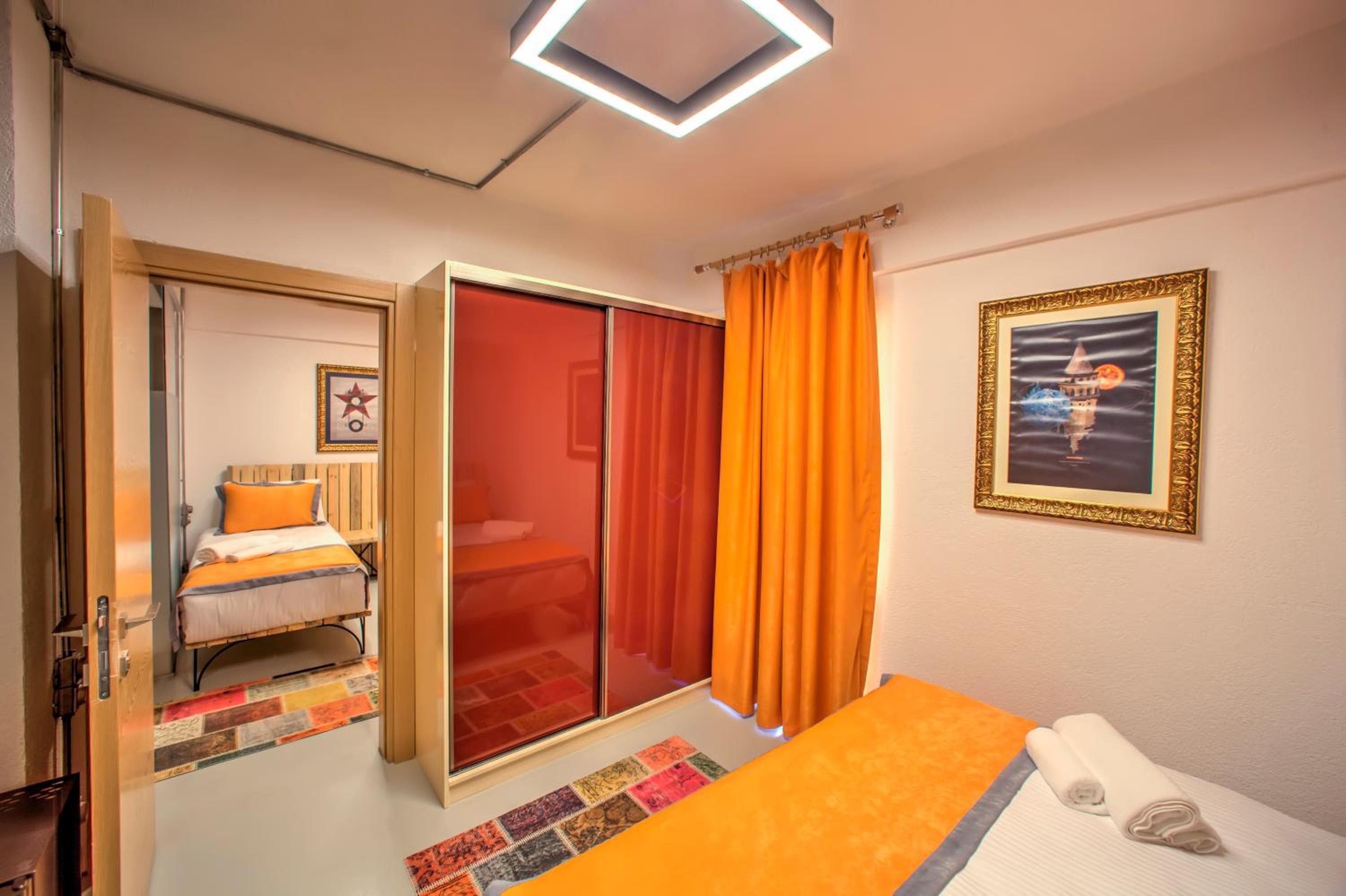 Vavien Hotel — 8