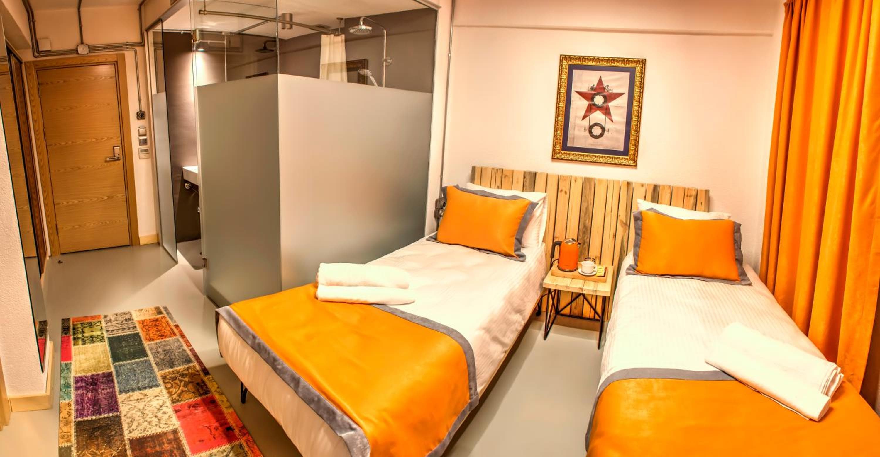 Vavien Hotel — 9