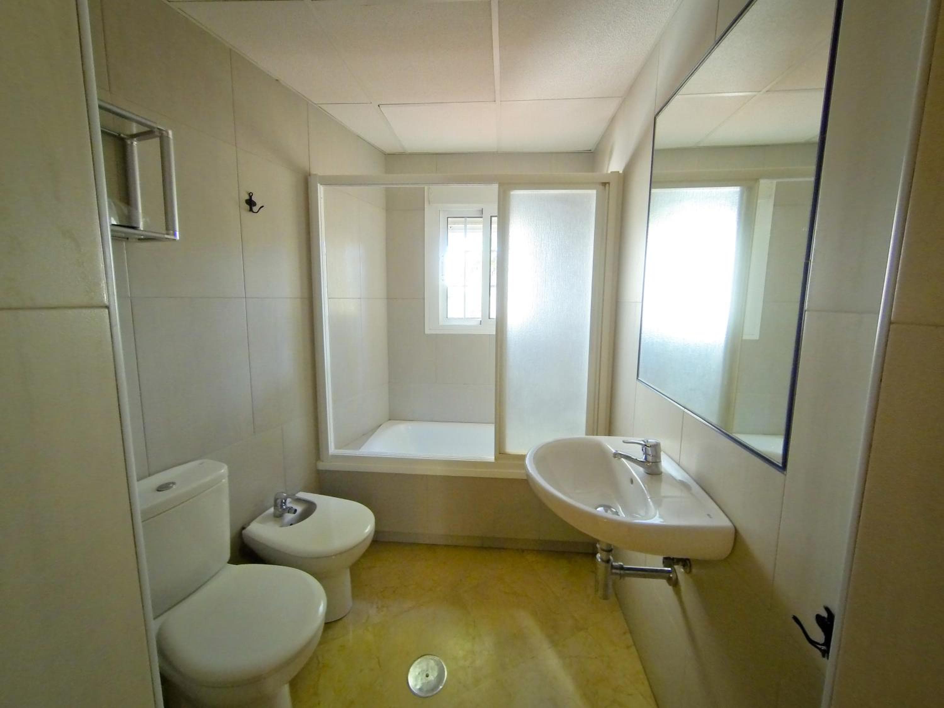 Hostal La Muralla — 9