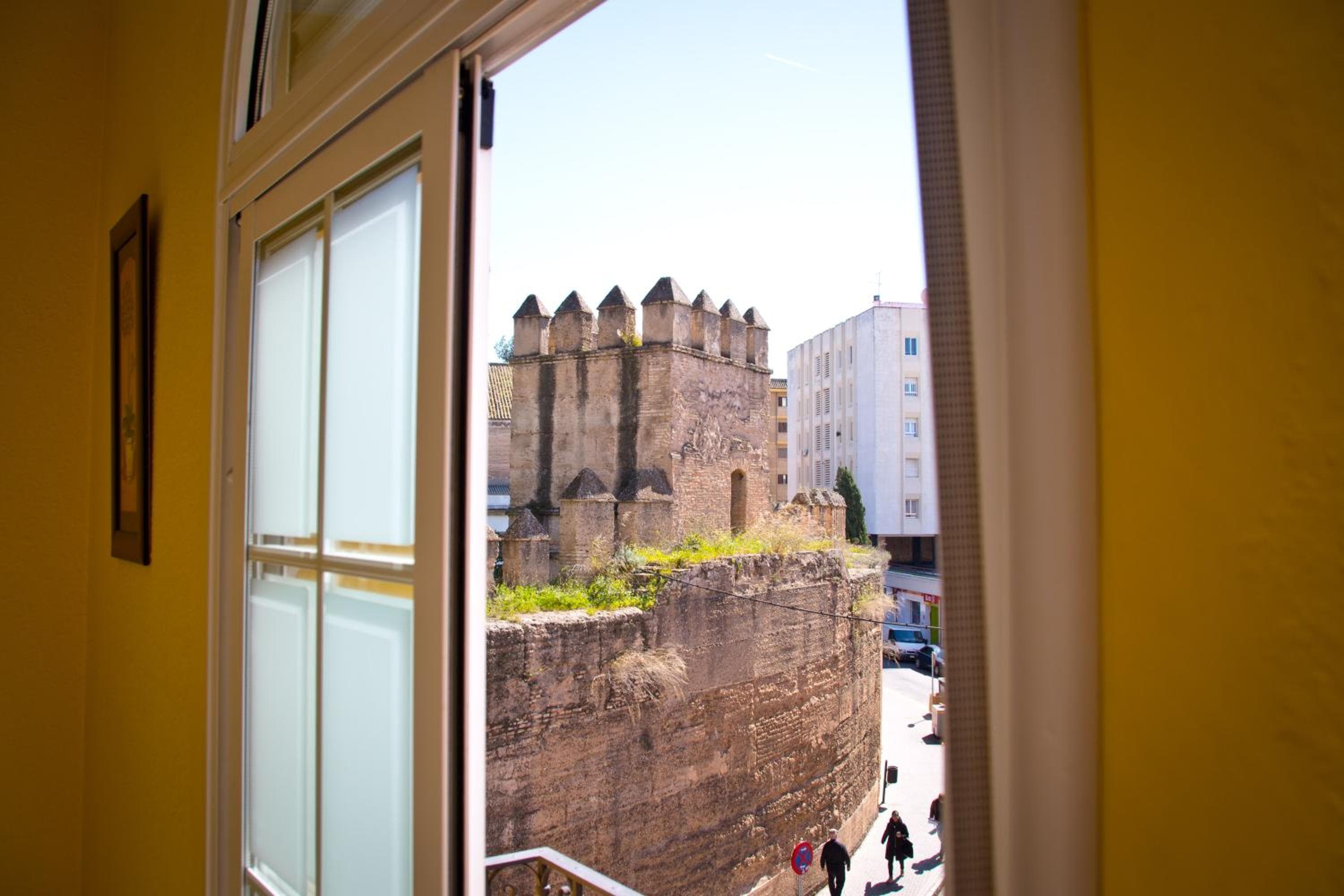 Hostal La Muralla — 5