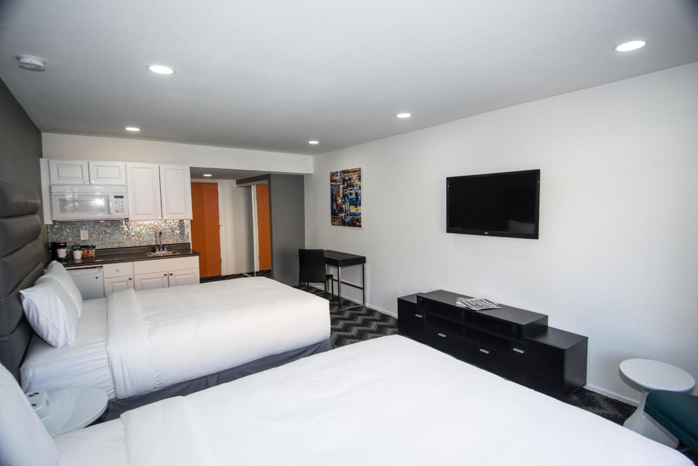 Siegel Select LV Strip-Convention Center — 24