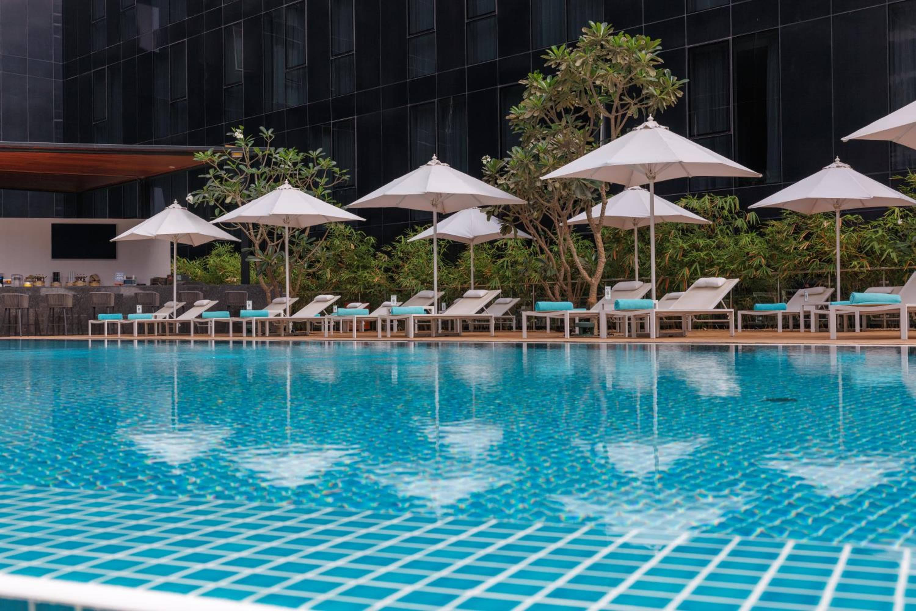 Grand Mercure Dubai City — 10