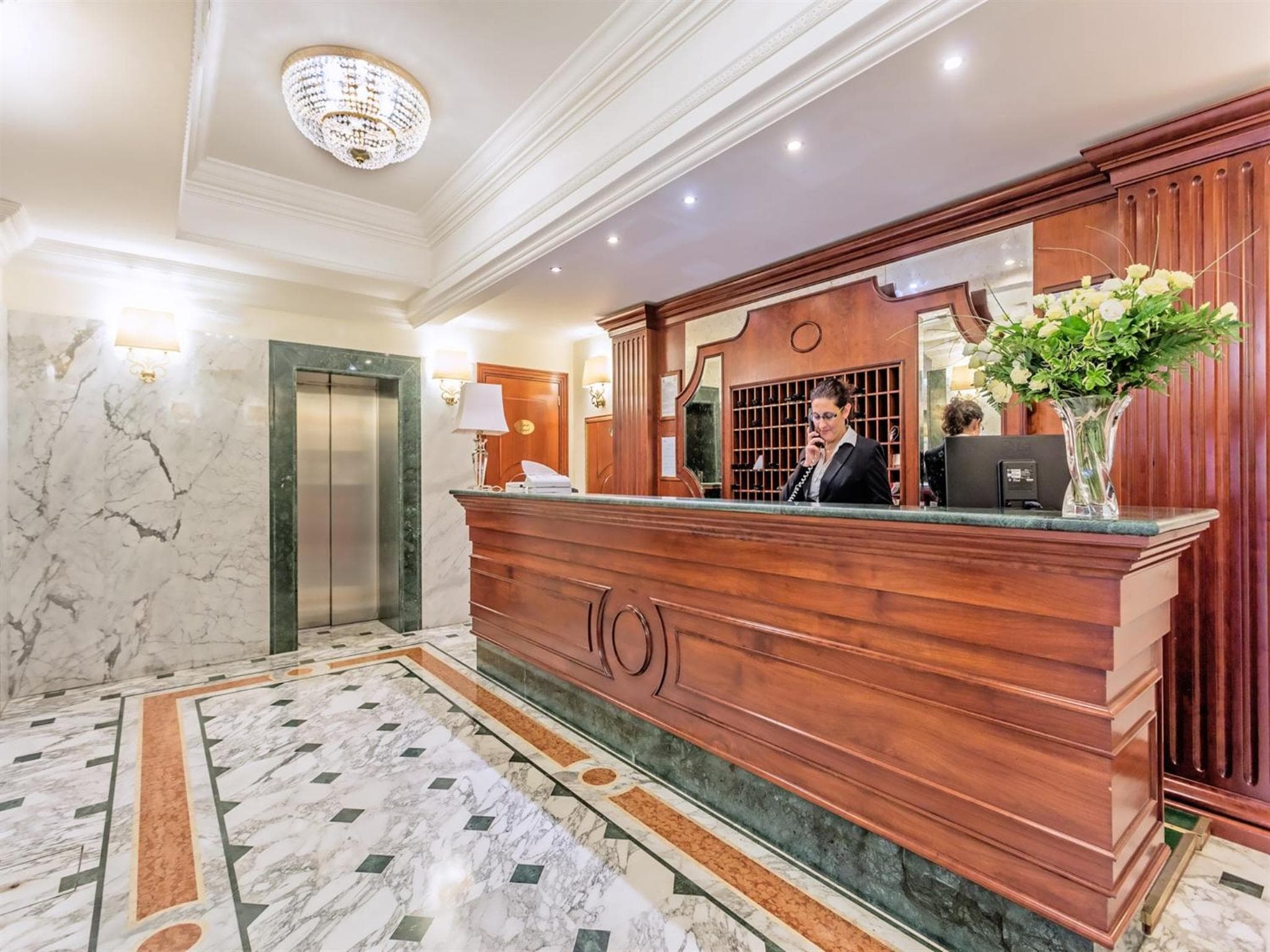 Raeli Hotel Regio — 2