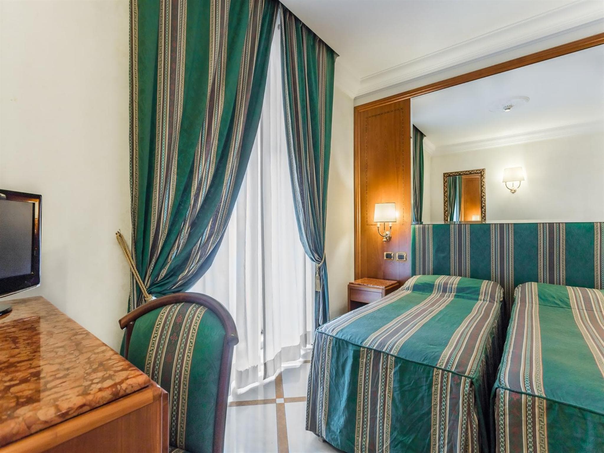 Raeli Hotel Regio — 21