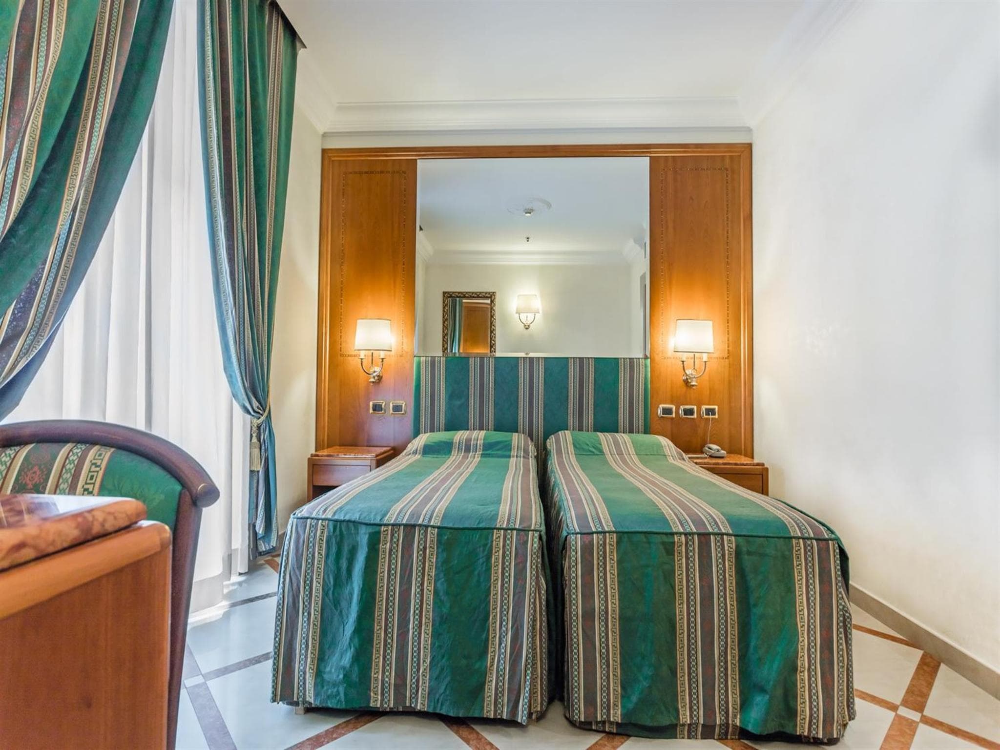 Raeli Hotel Regio — 13