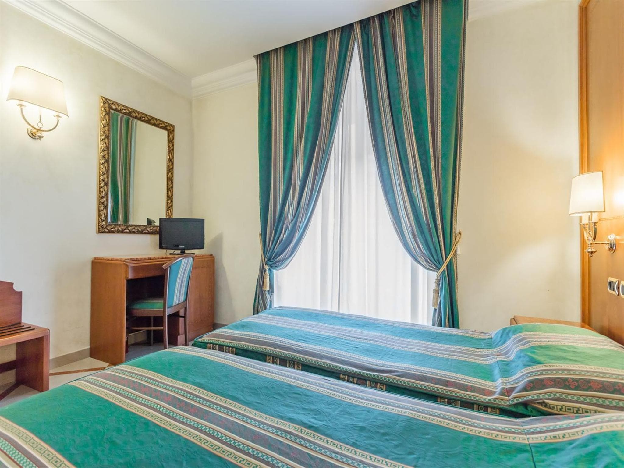 Raeli Hotel Regio — 23