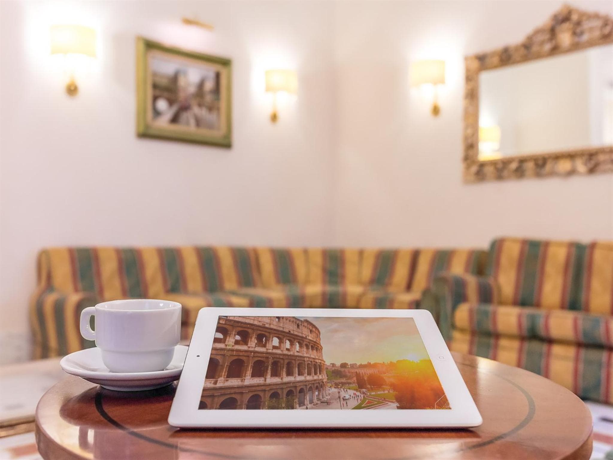 Raeli Hotel Lux — 7