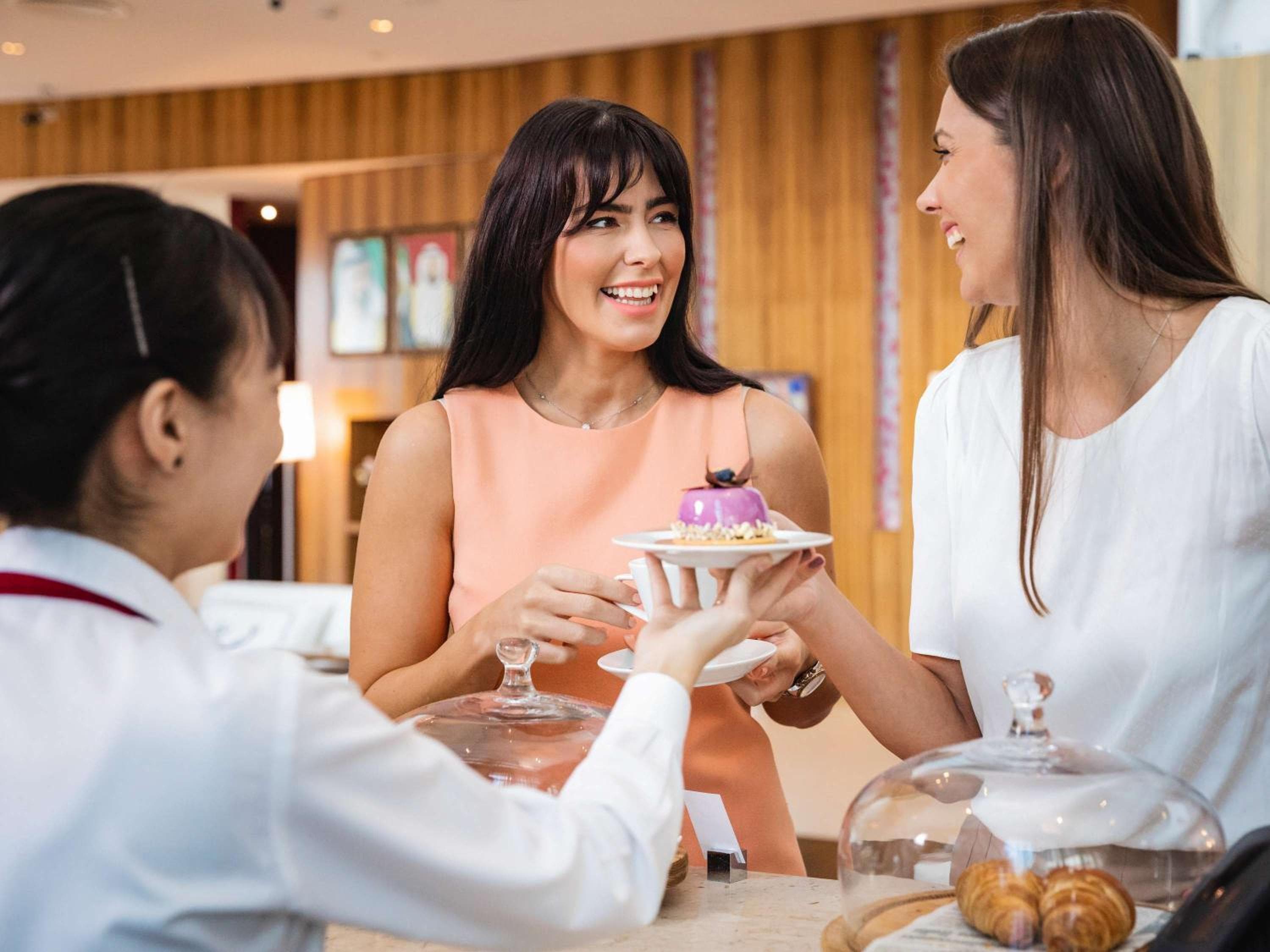 Pullman Dubai Jumeirah Lakes Towers — 10