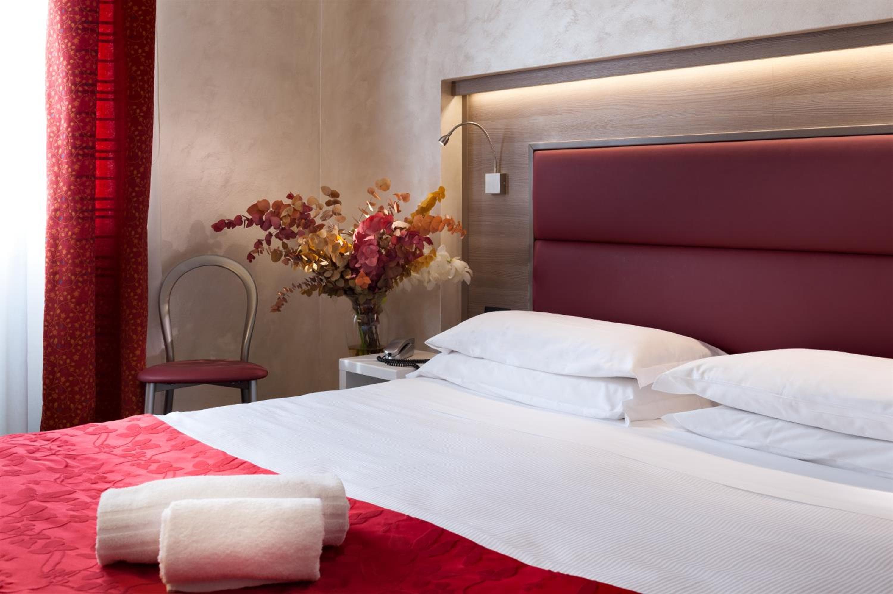 Hotel Gamma — 14