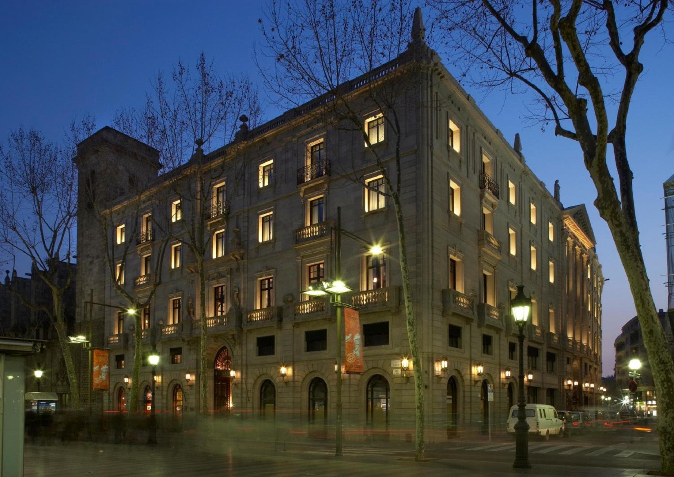 Hotel 1898 — 12