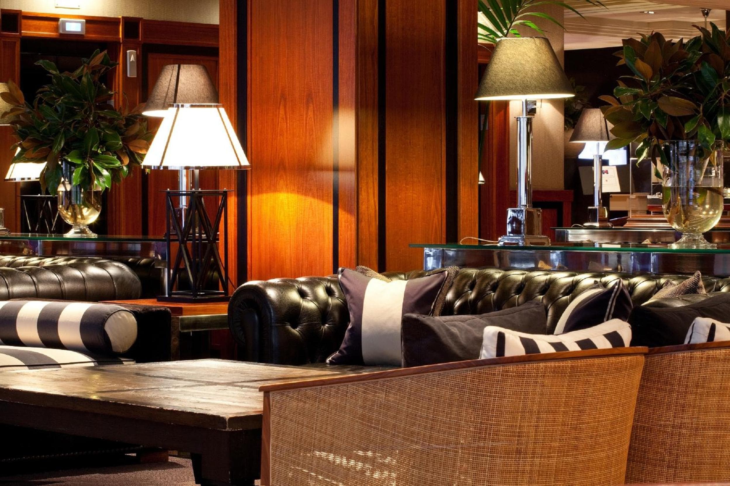 Hotel 1898 — 16